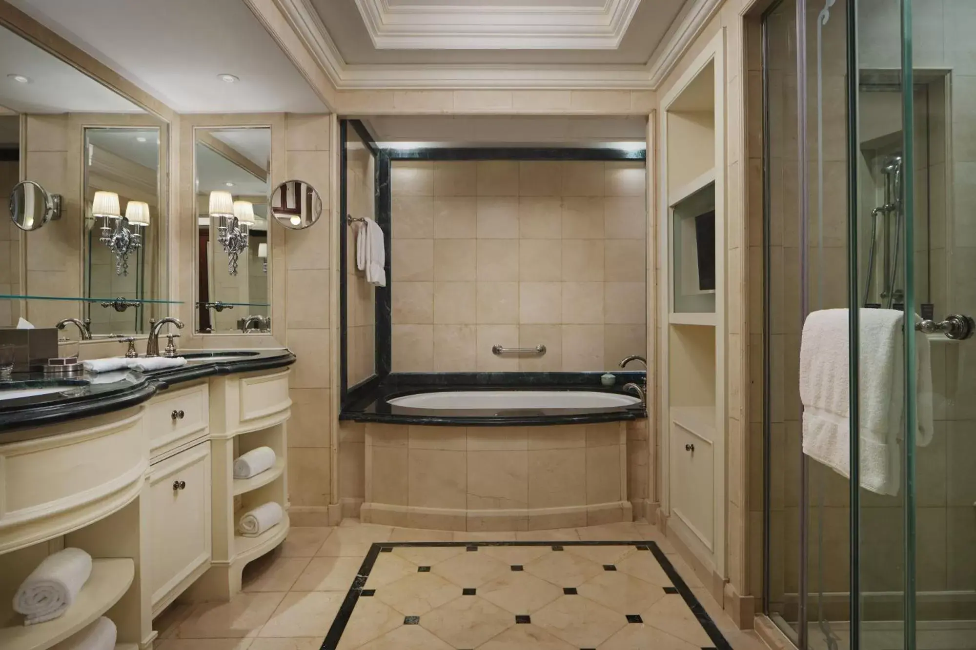 Bath, Bathroom in The Ritz-Carlton Beijing