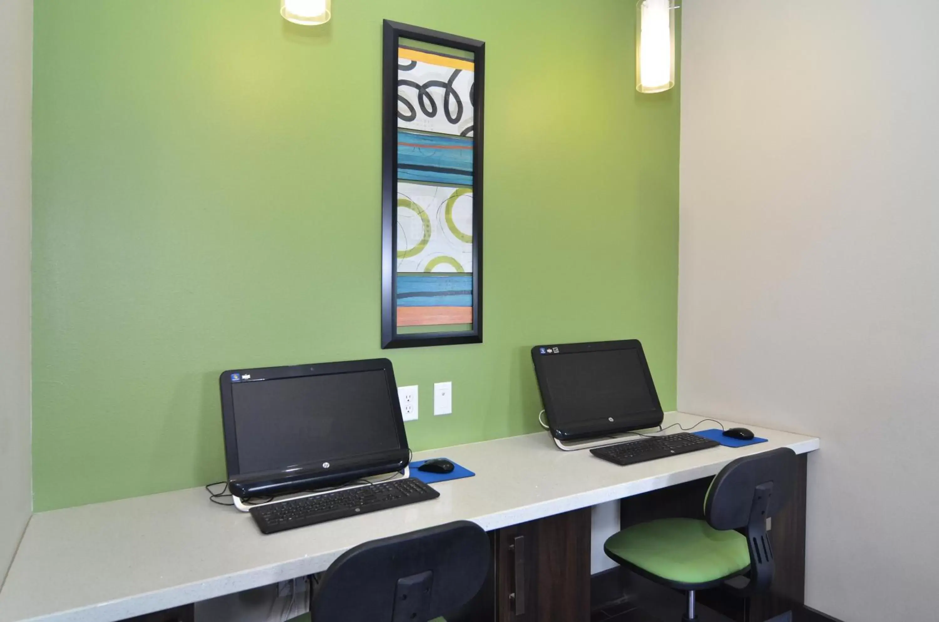 Quality Inn & Suites Kenedy - Karnes City Quality Inn & Suites Kenedy - Karnes City