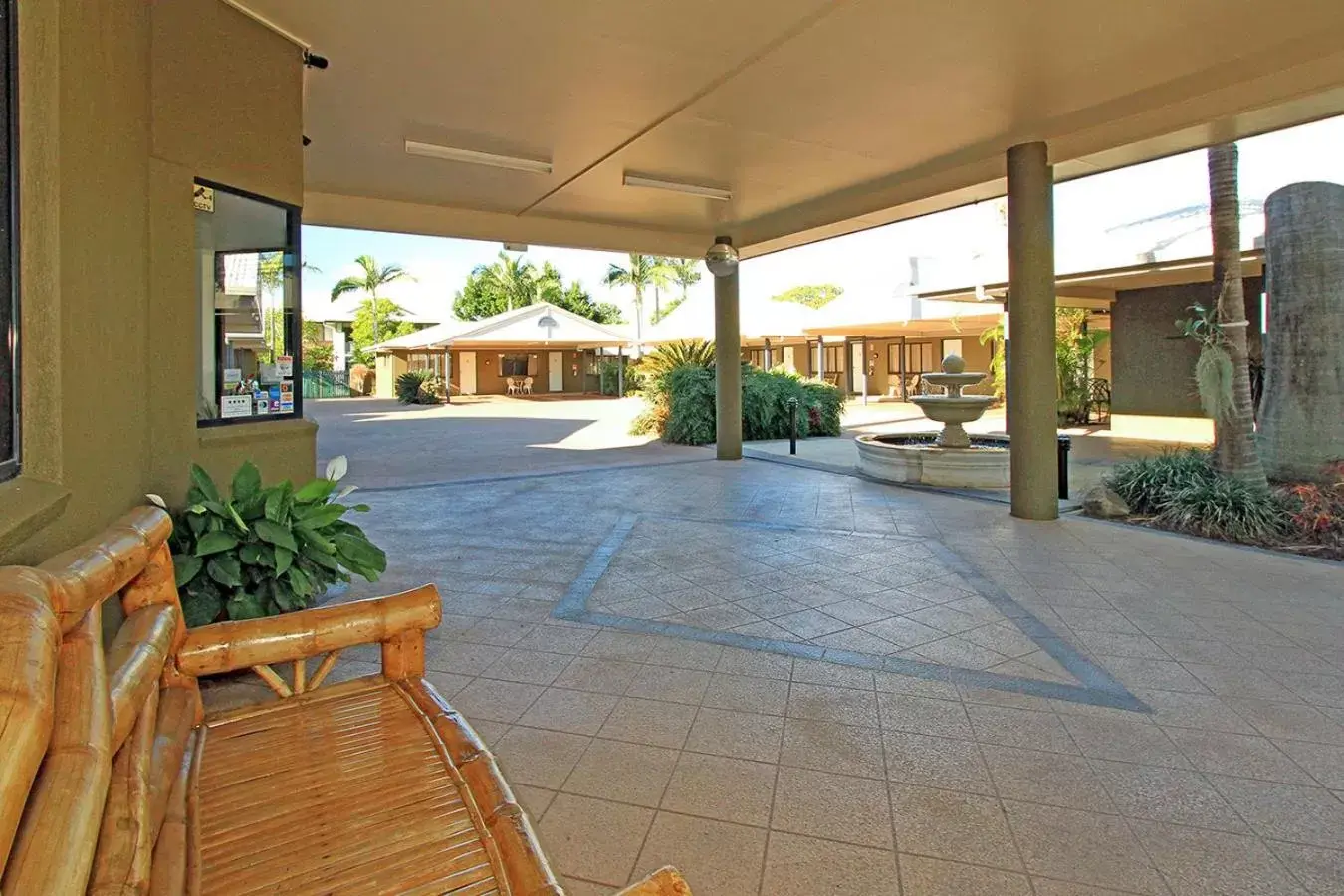 Lobby or reception in Rockhampton Palms Motor Inn