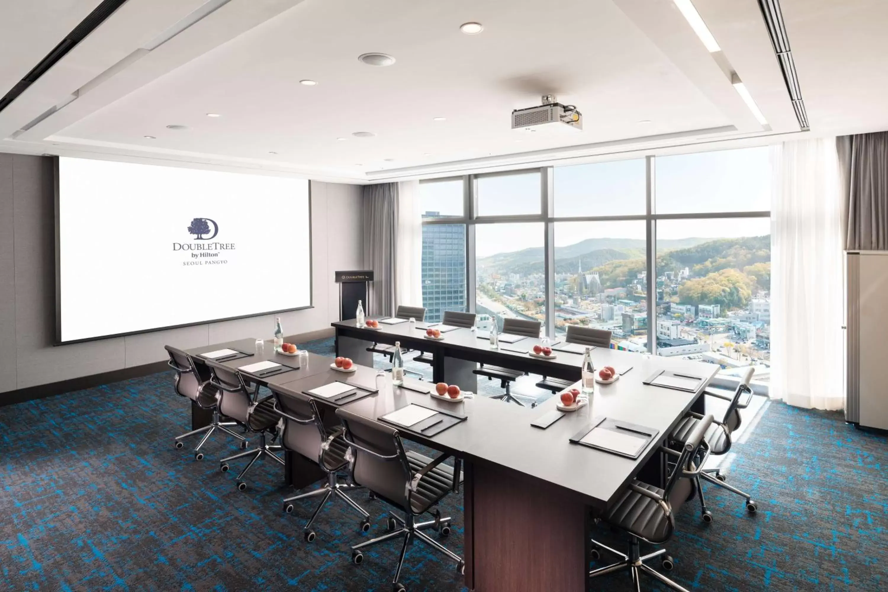 Meeting/conference room in DoubleTree By Hilton Seoul Pangyo