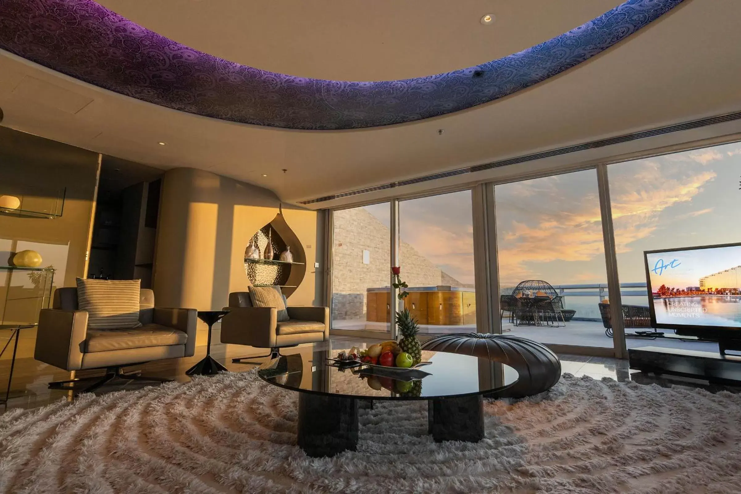 Living room in The Art Hotel & Resort