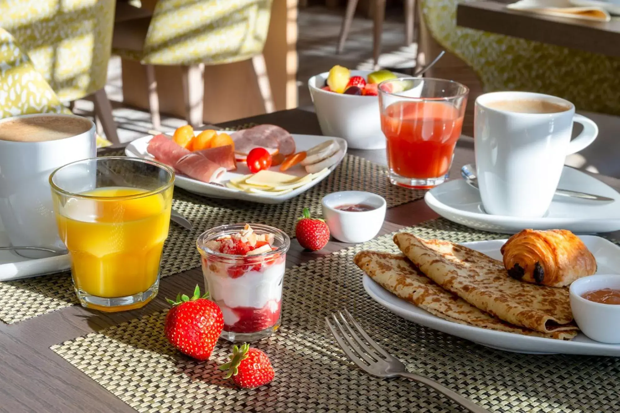 Food, Breakfast in Hôtel Ginkgo - SPA Biloba