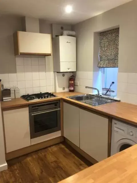 Kitchen/Kitchenette in The Swan Hotel