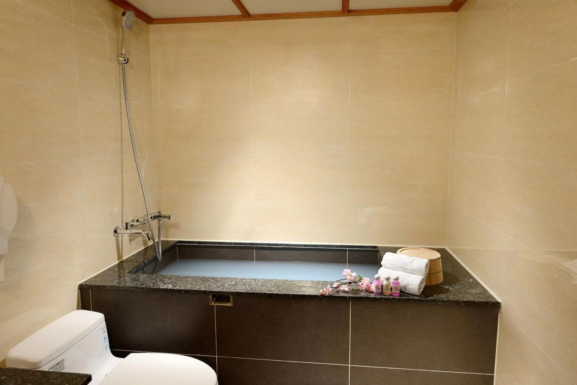 Bathroom in Chyuan Du Spring Resort