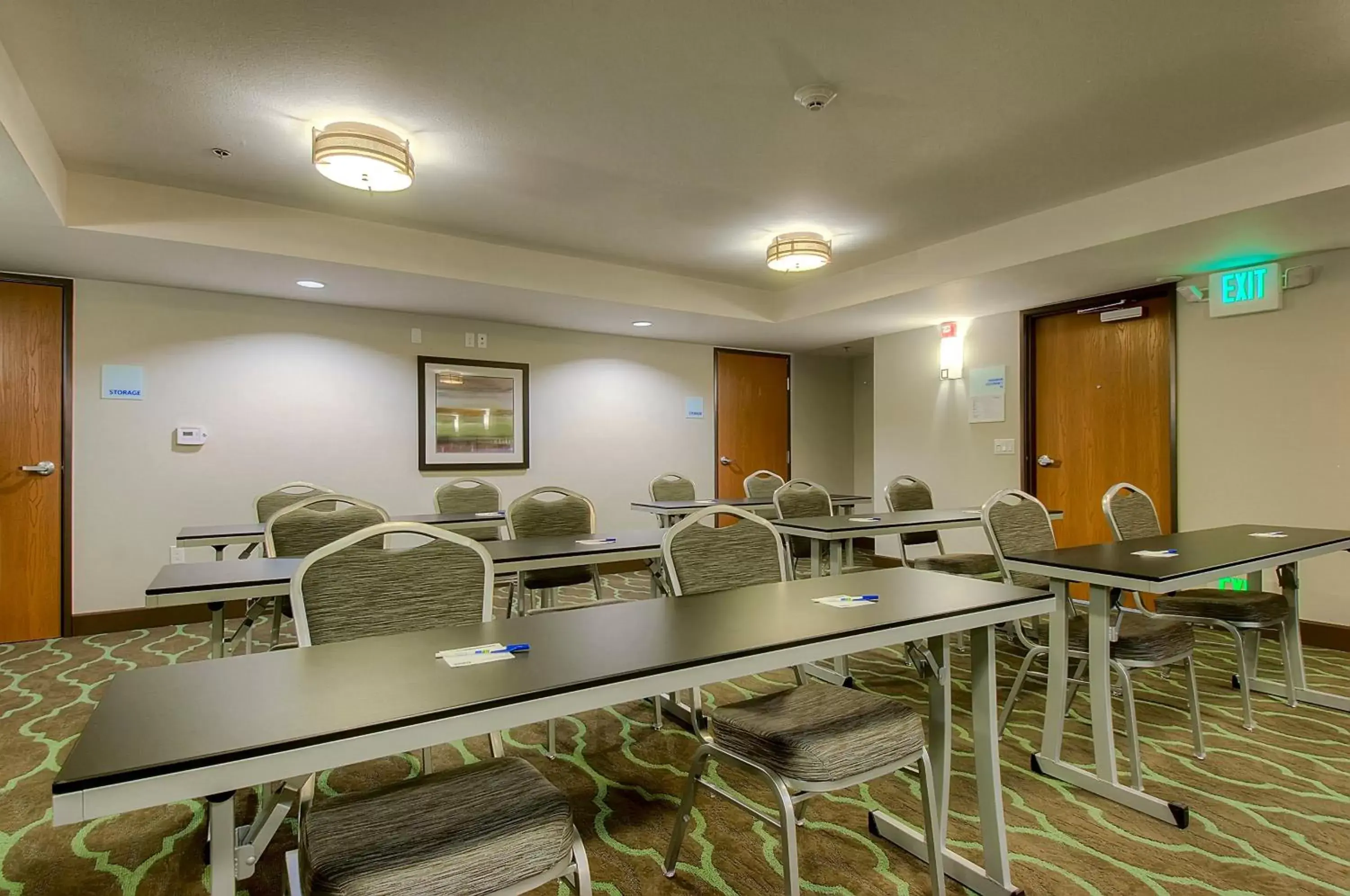 Meeting/conference room in Holiday Inn Express Hotel & Suites Carlsbad Beach, an IHG Hotel