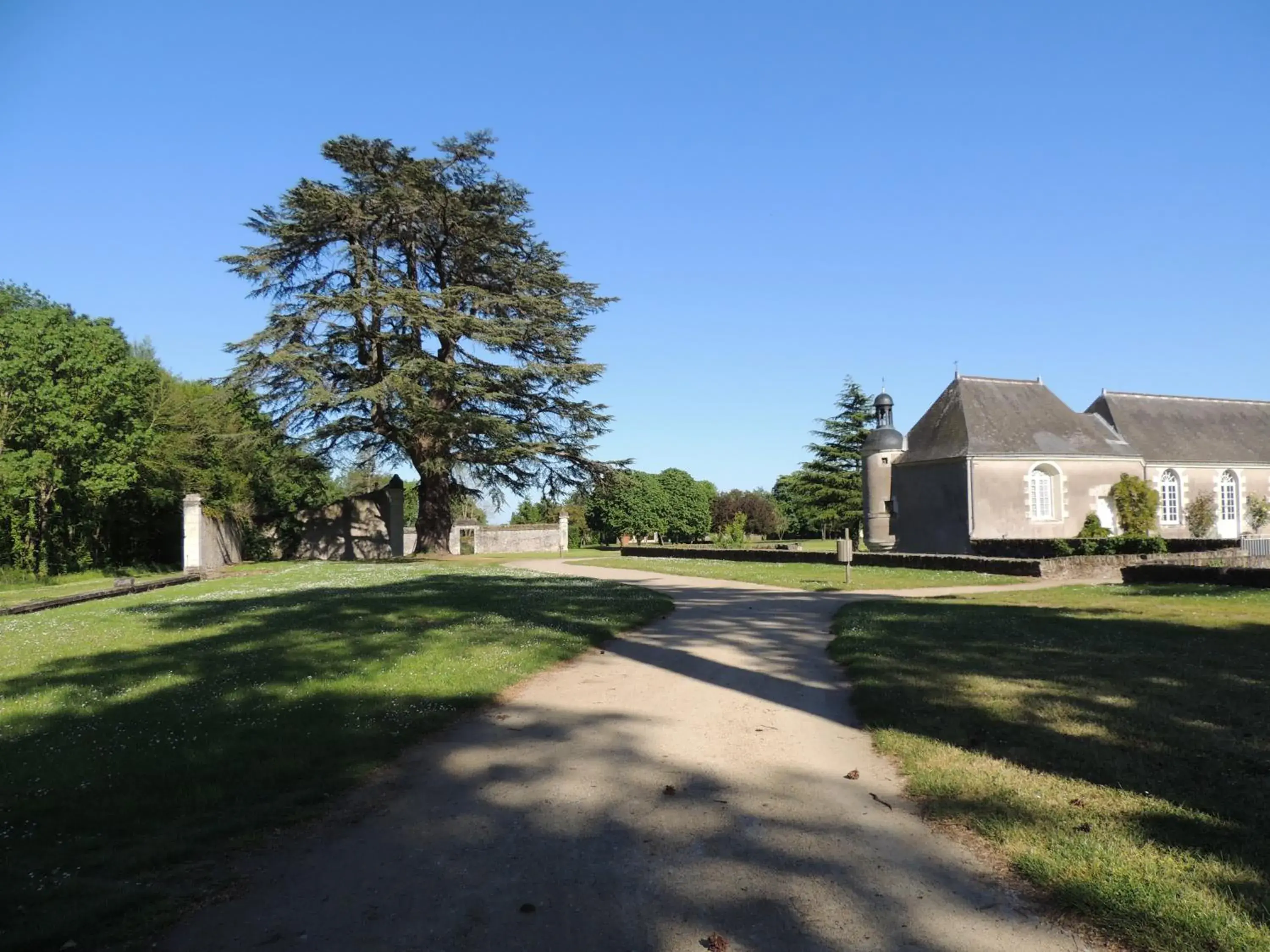 Facade/entrance, Property Building in Le Domaine des Lys