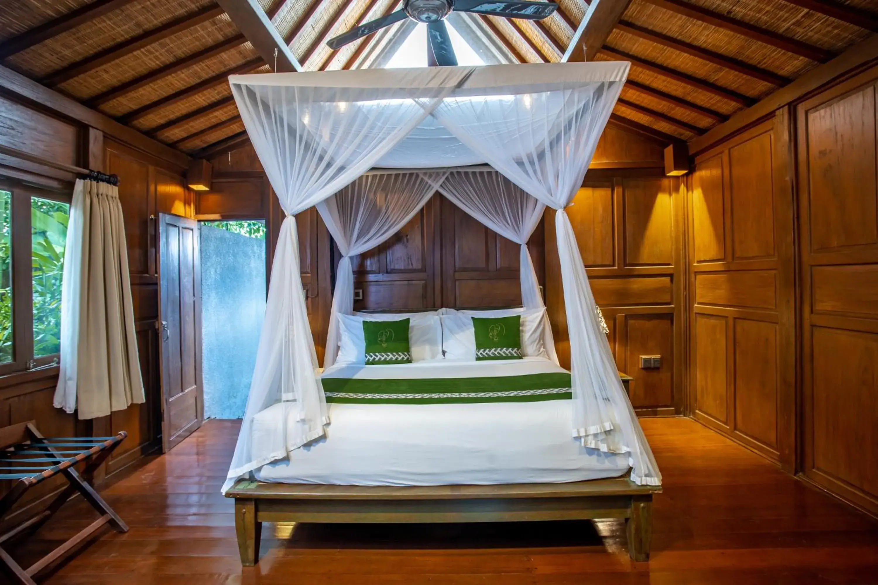 Bed in Arya Villas Ubud