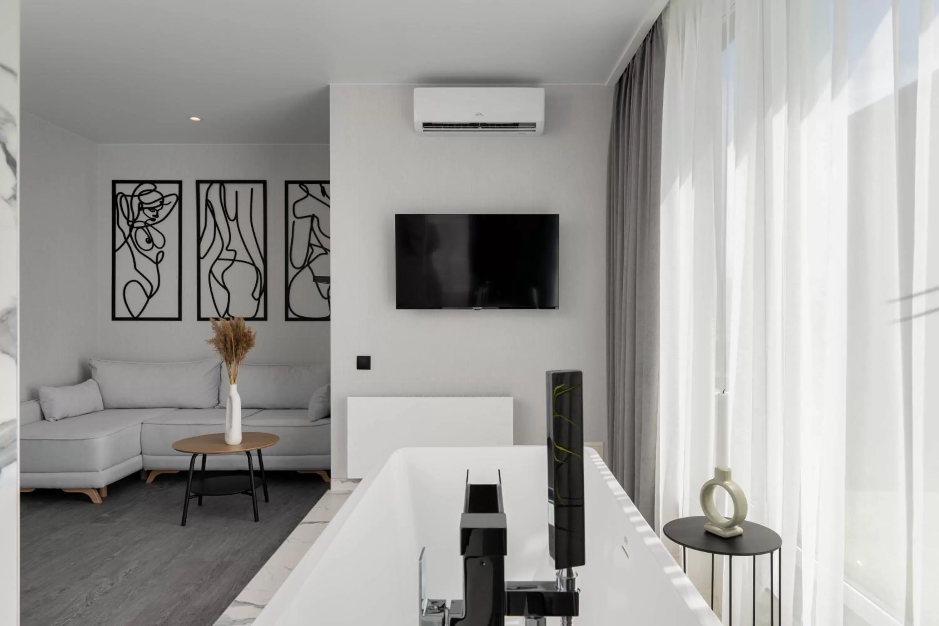 TV and multimedia, Seating Area in Be The One Hotel