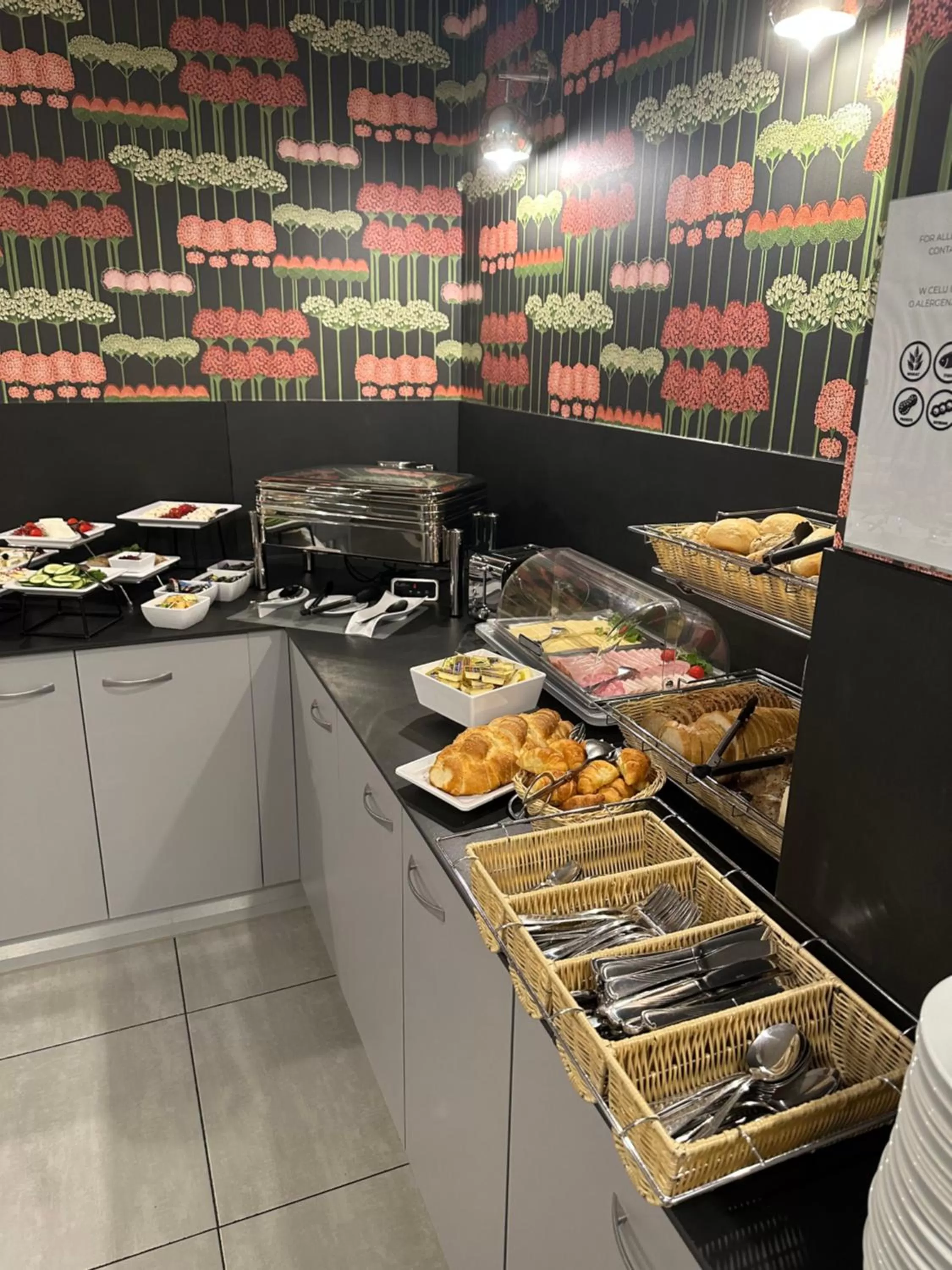 Restaurant/places to eat in Hotel Downtown Kraków