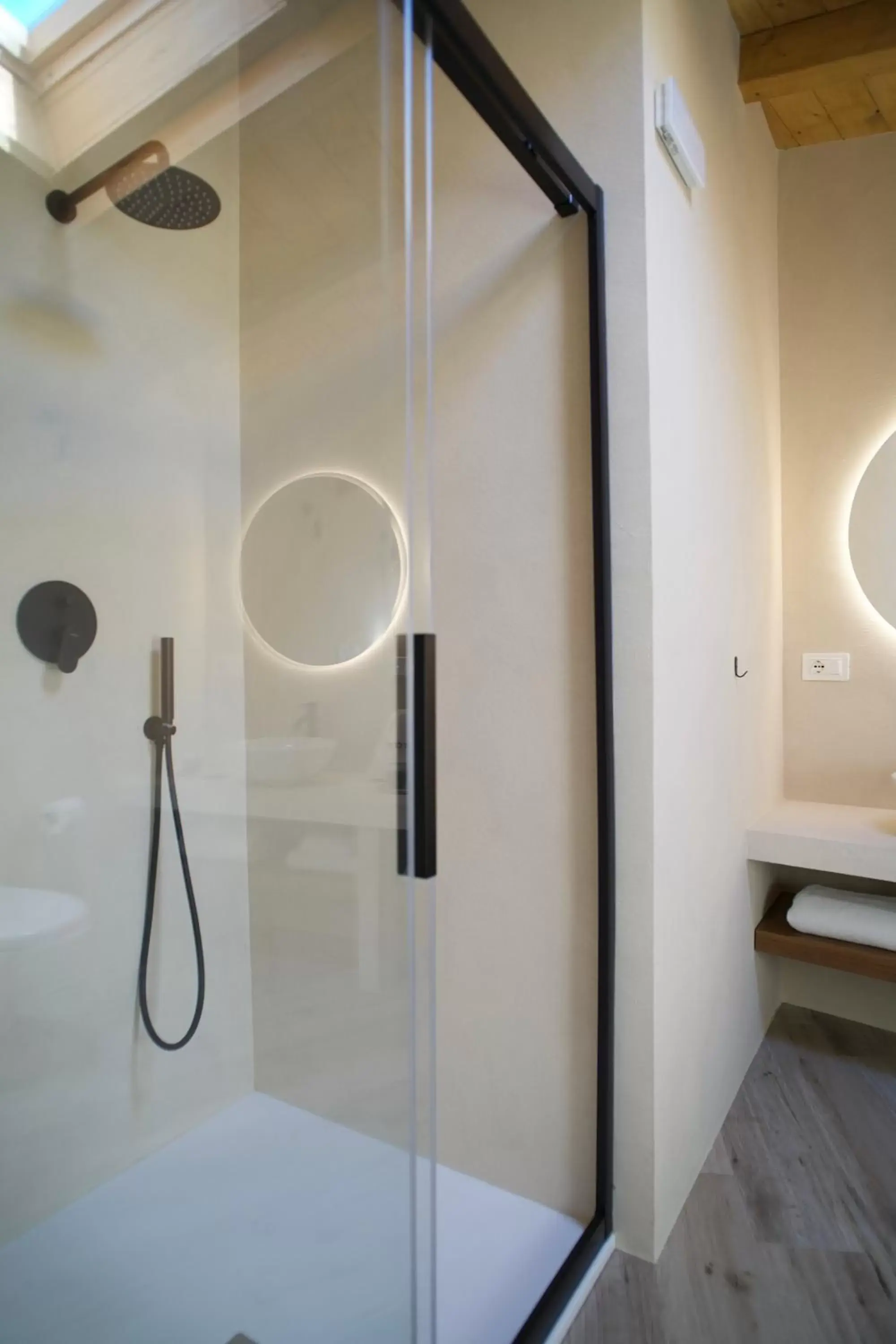 Shower, Bathroom in Casa Marinari