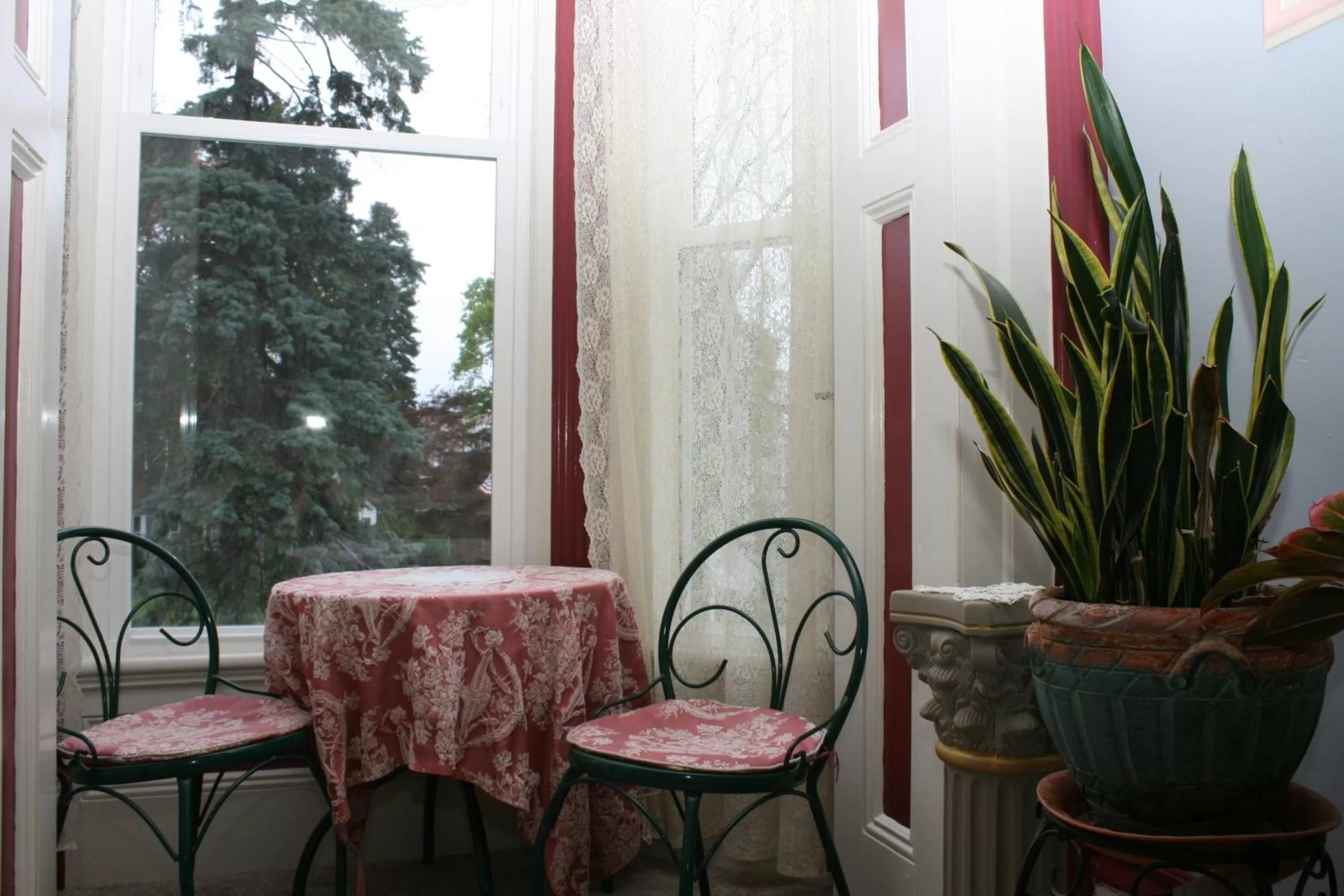 Seating area in The Gridley Inn B&B