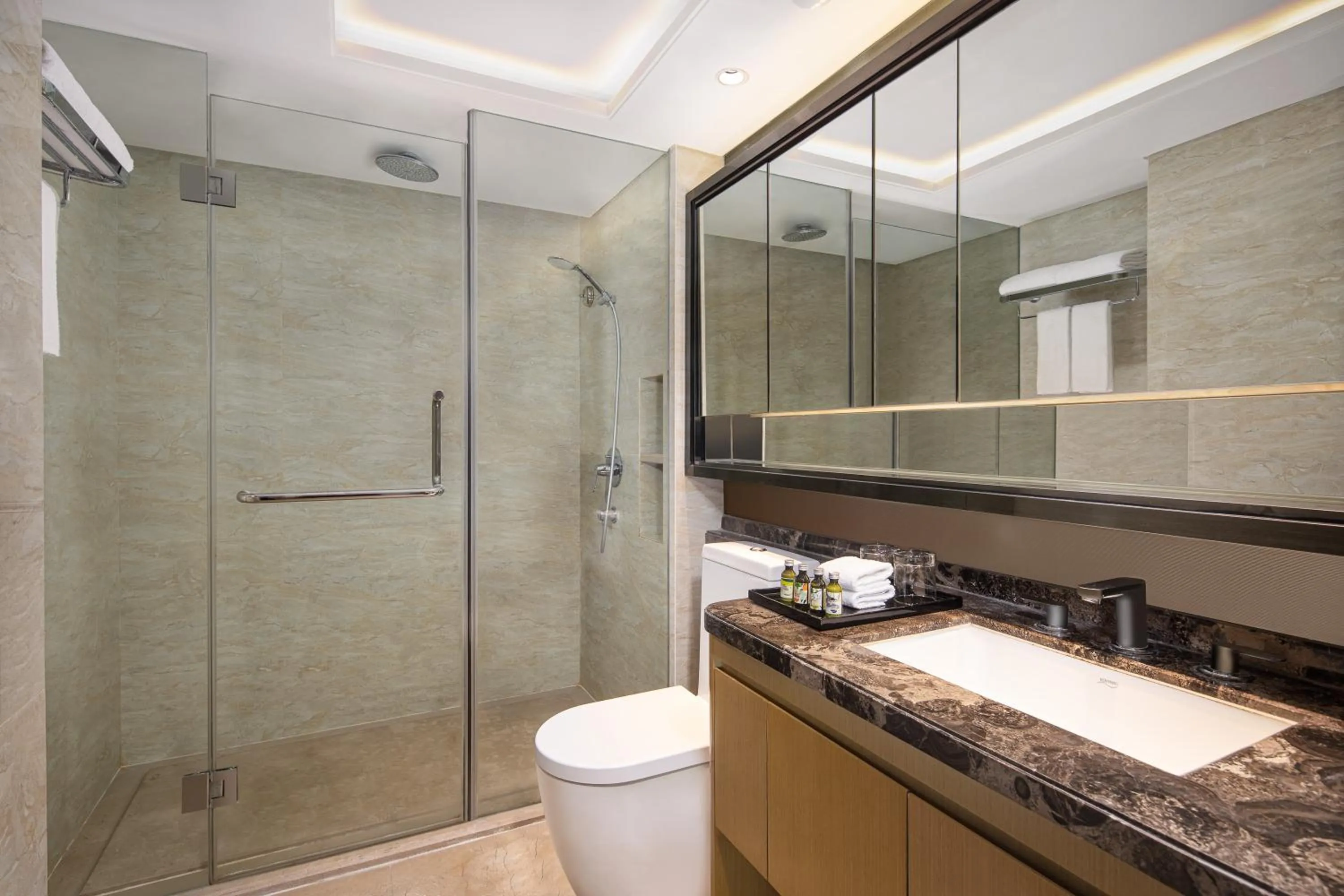 Toilet in Somerset Grandview Shenzhen