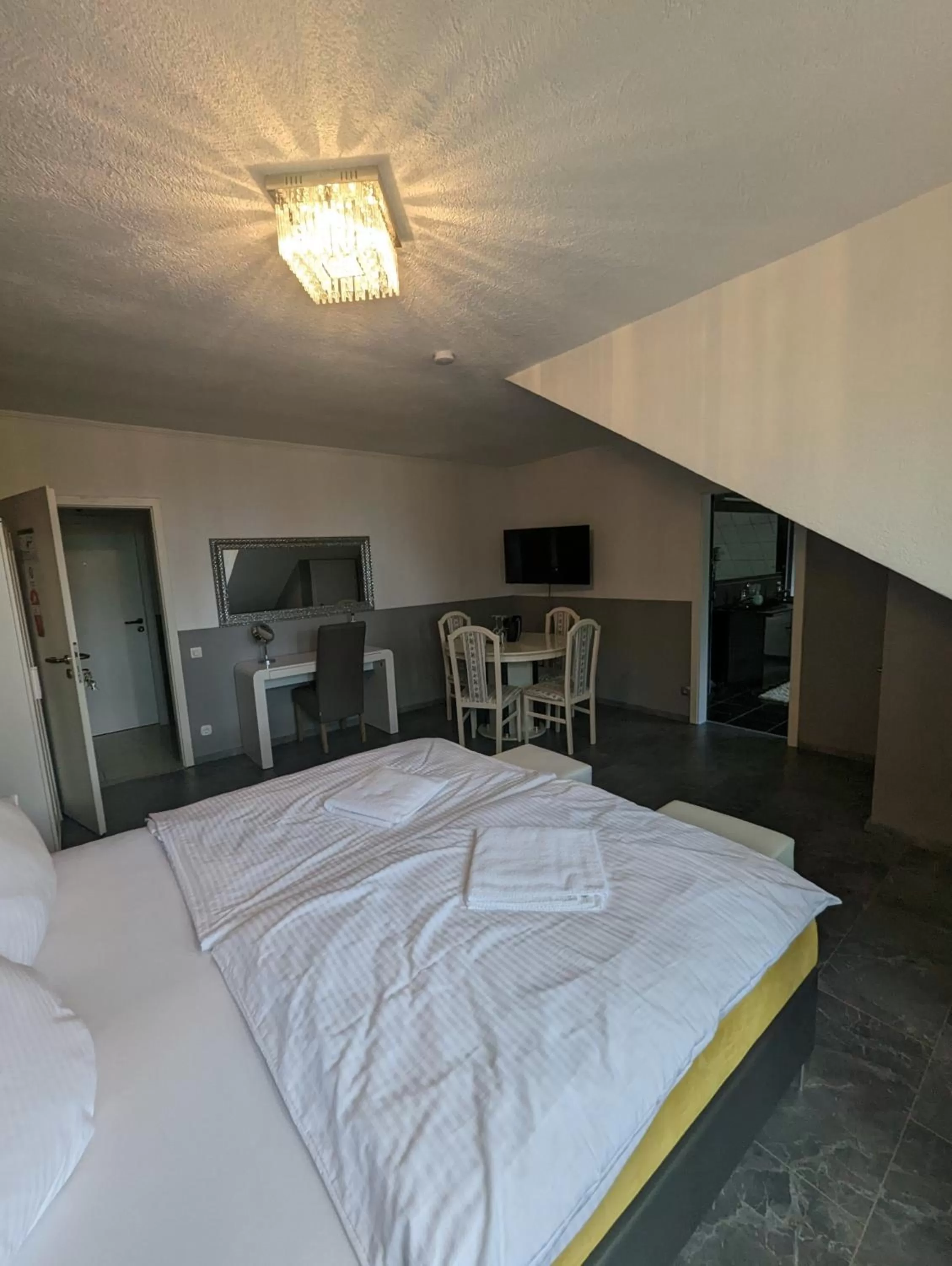 Bed in Hotel Eiserner Anton