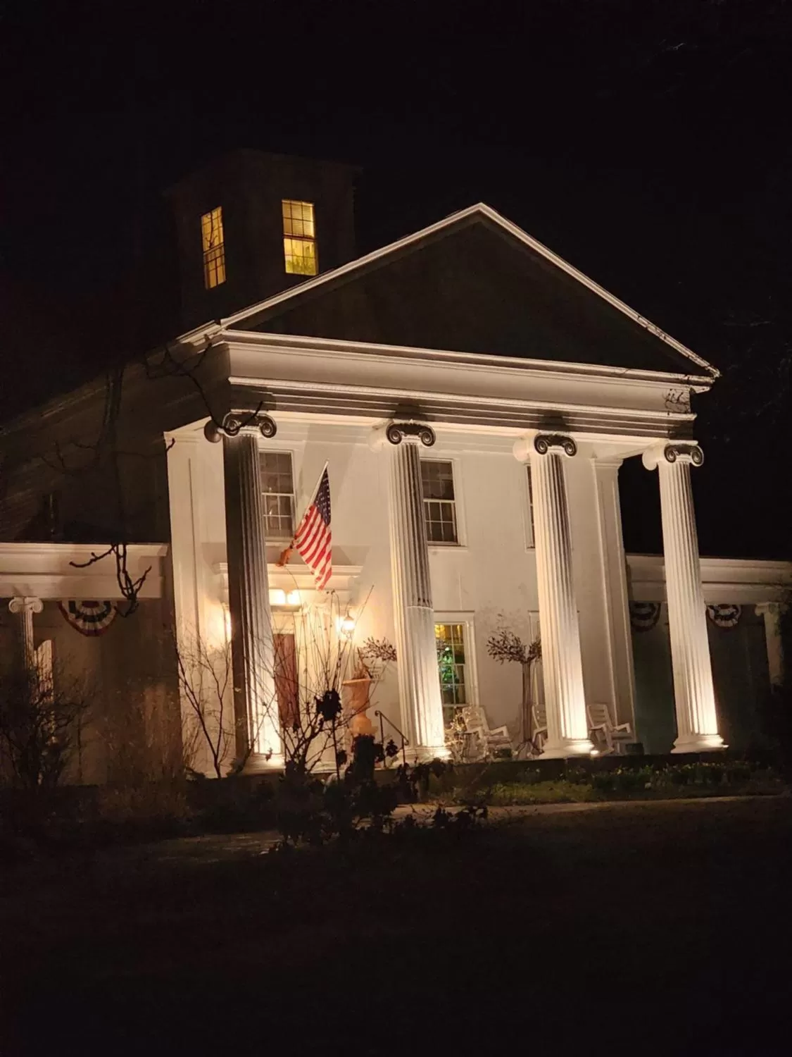 Property Building in House of 1833 Bed and Breakfast