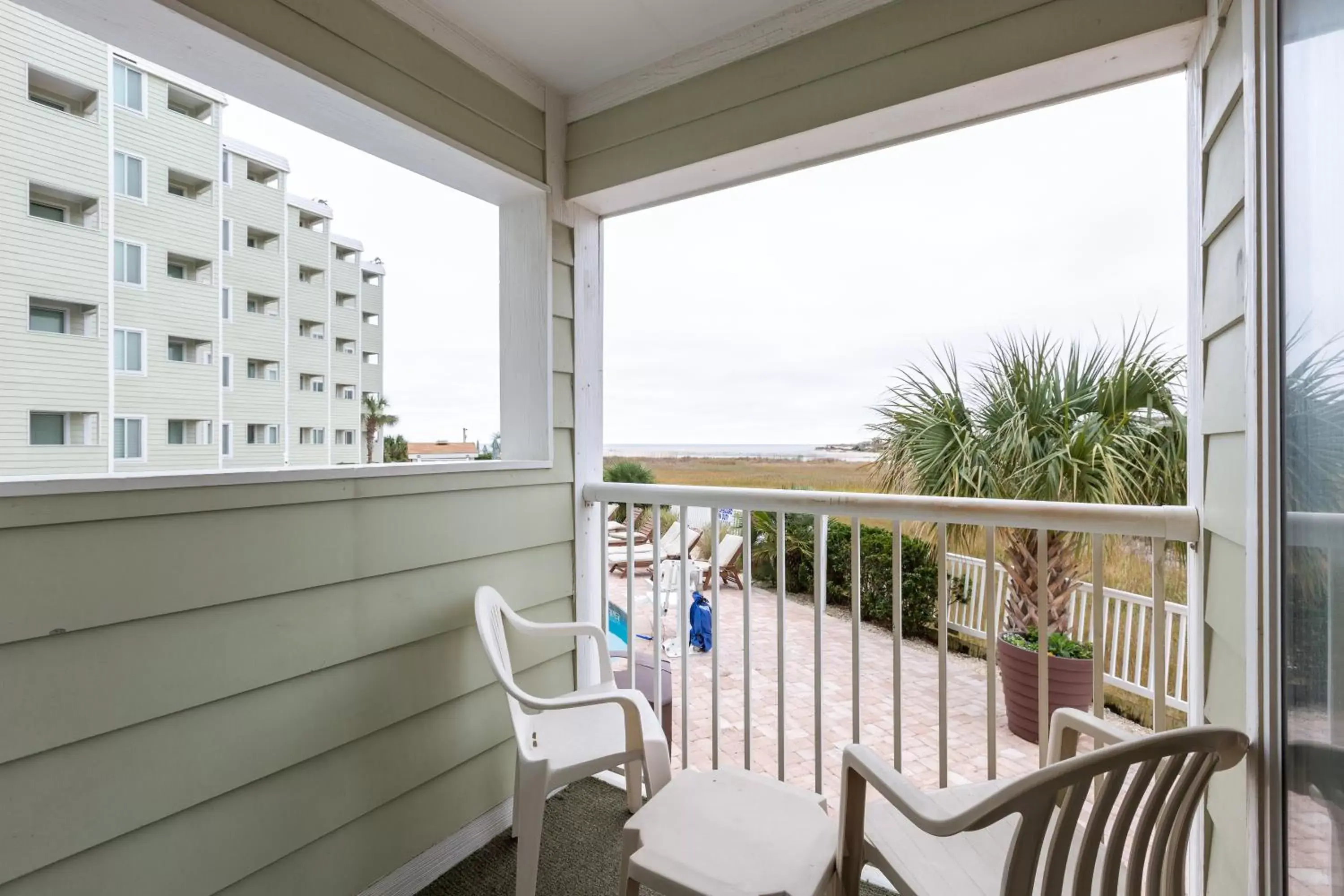 Balcony/Terrace in Sands Beach Club by Capital Vacations