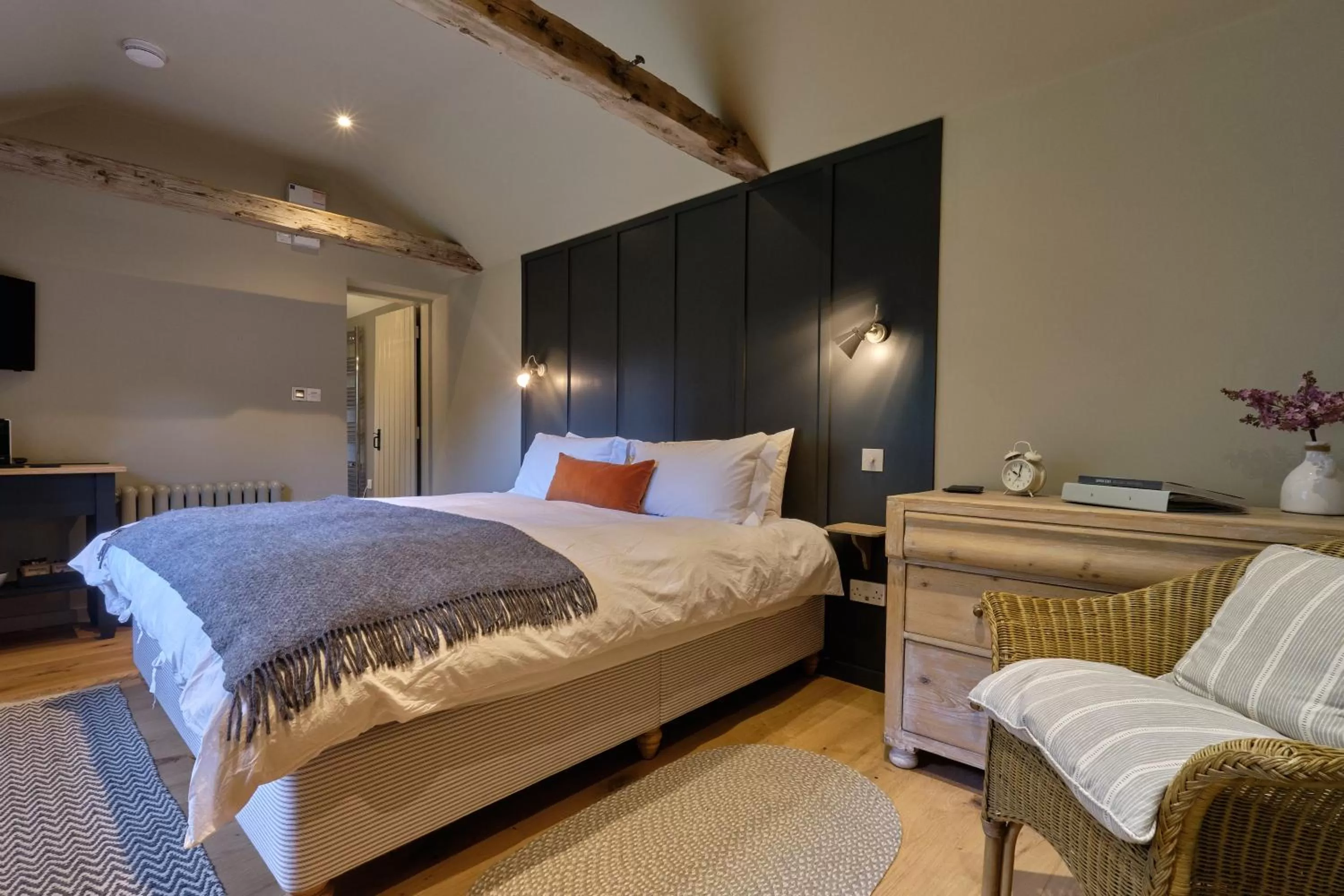 Photo of the whole room, Bed in Church Farm B&B Suffolk