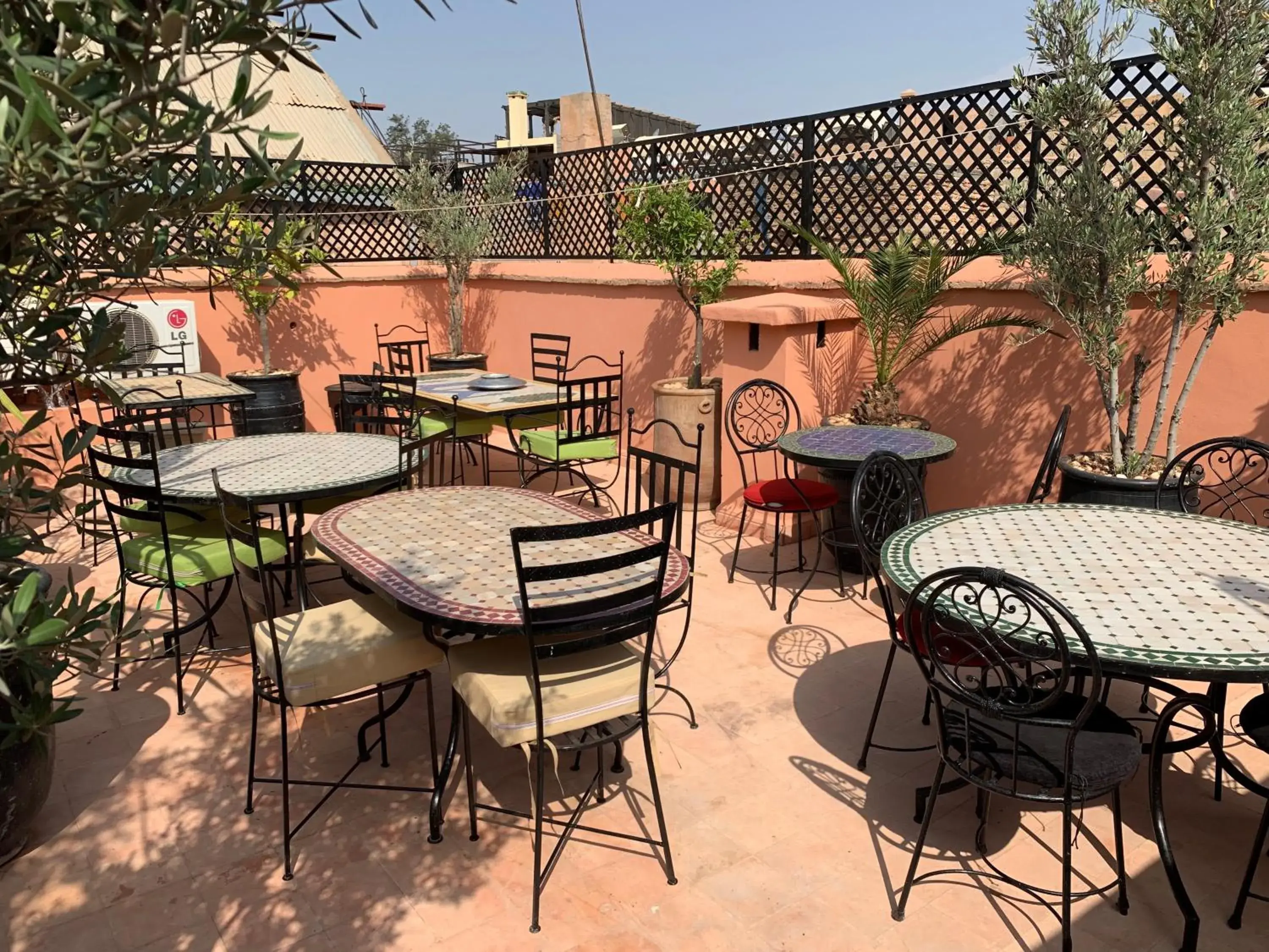 Restaurant/places to eat, Patio/Outdoor Area in Riad Abaka hotel & boutique