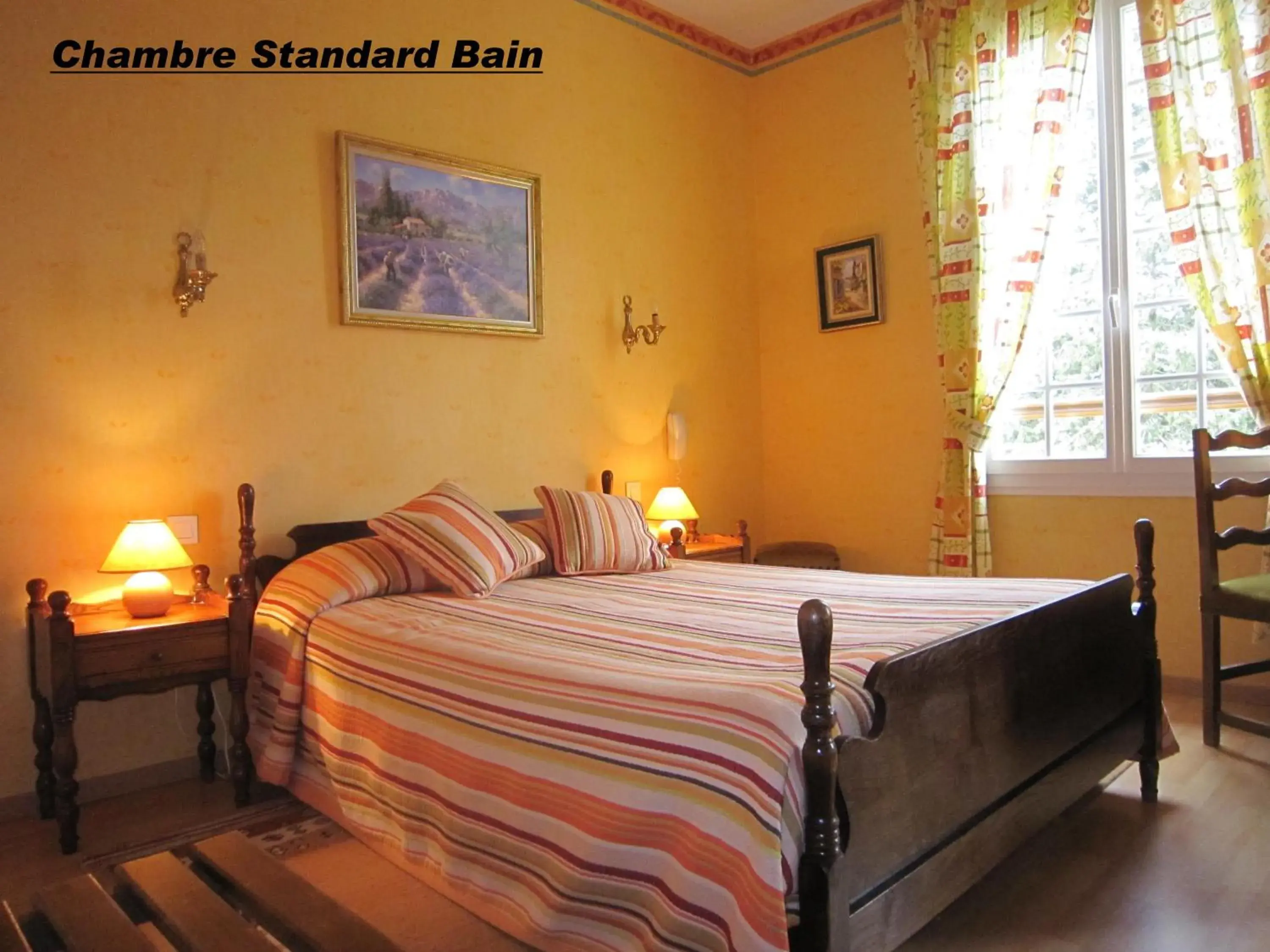 Photo of the whole room, Bed in Hostellerie de la Bouriane