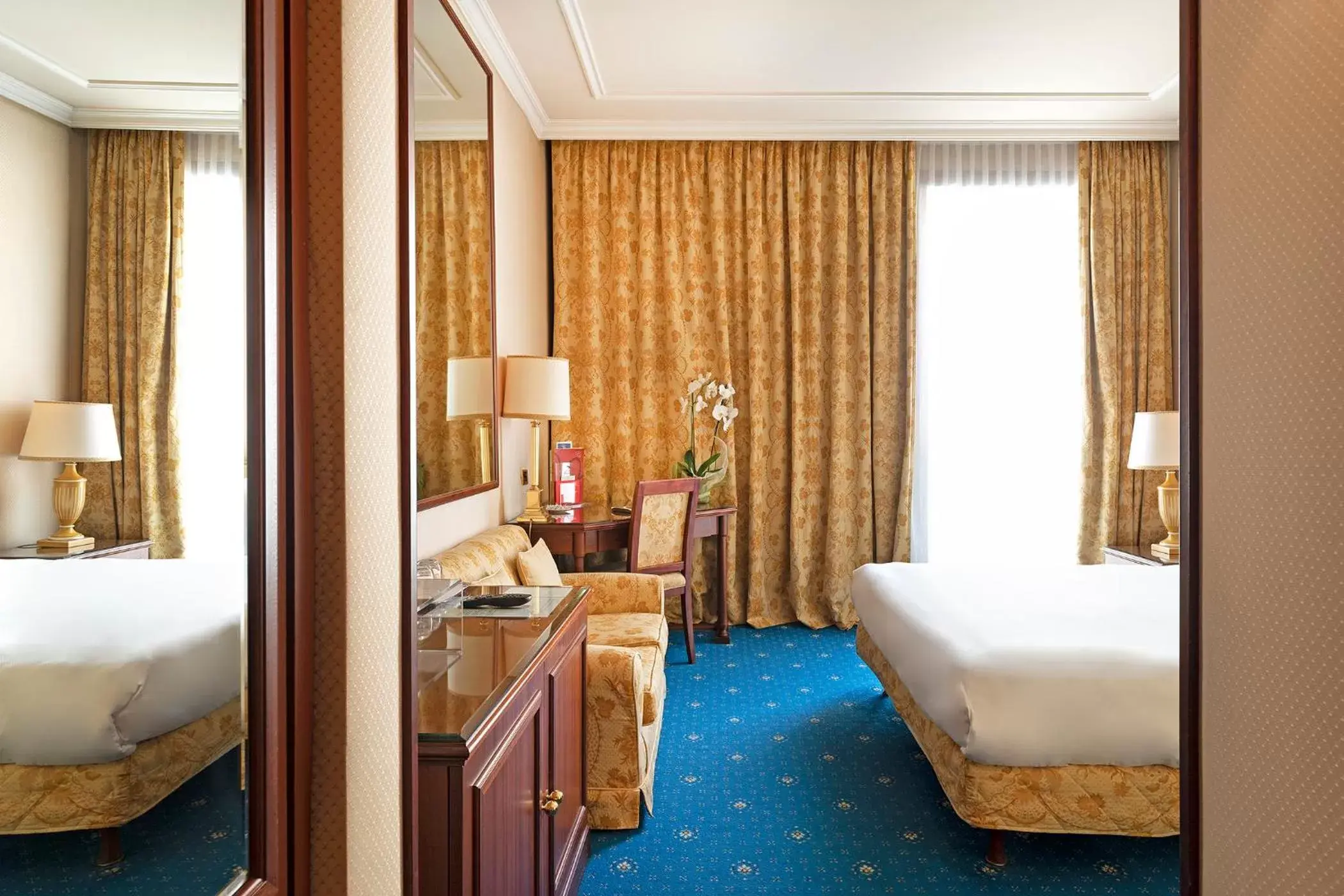 Bedroom, Seating Area in Hotel Internazionale