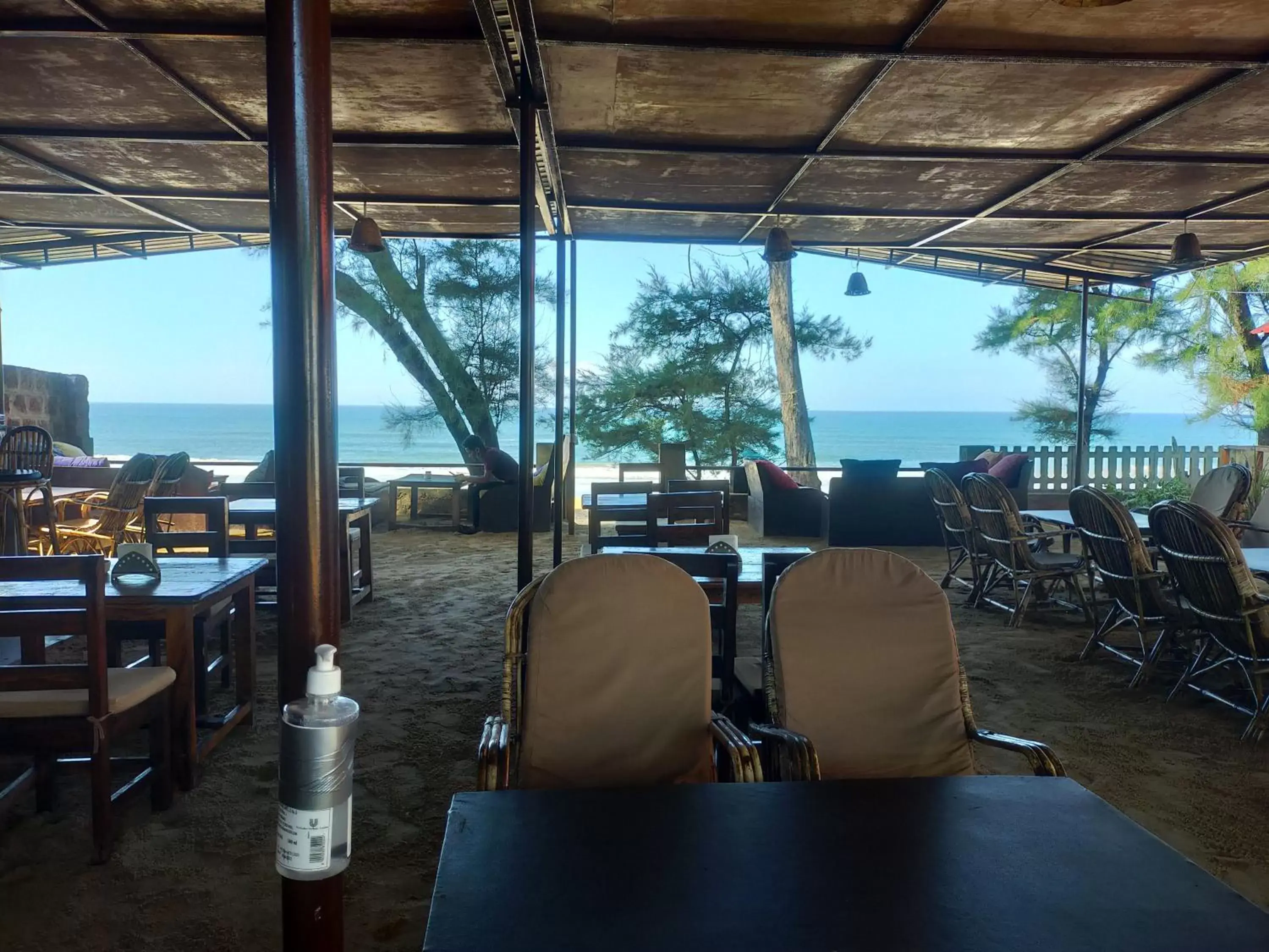 Restaurant/places to eat in Peace Garden Beach Resort Restaurant/places to eat in Peace Garden Beach Resort