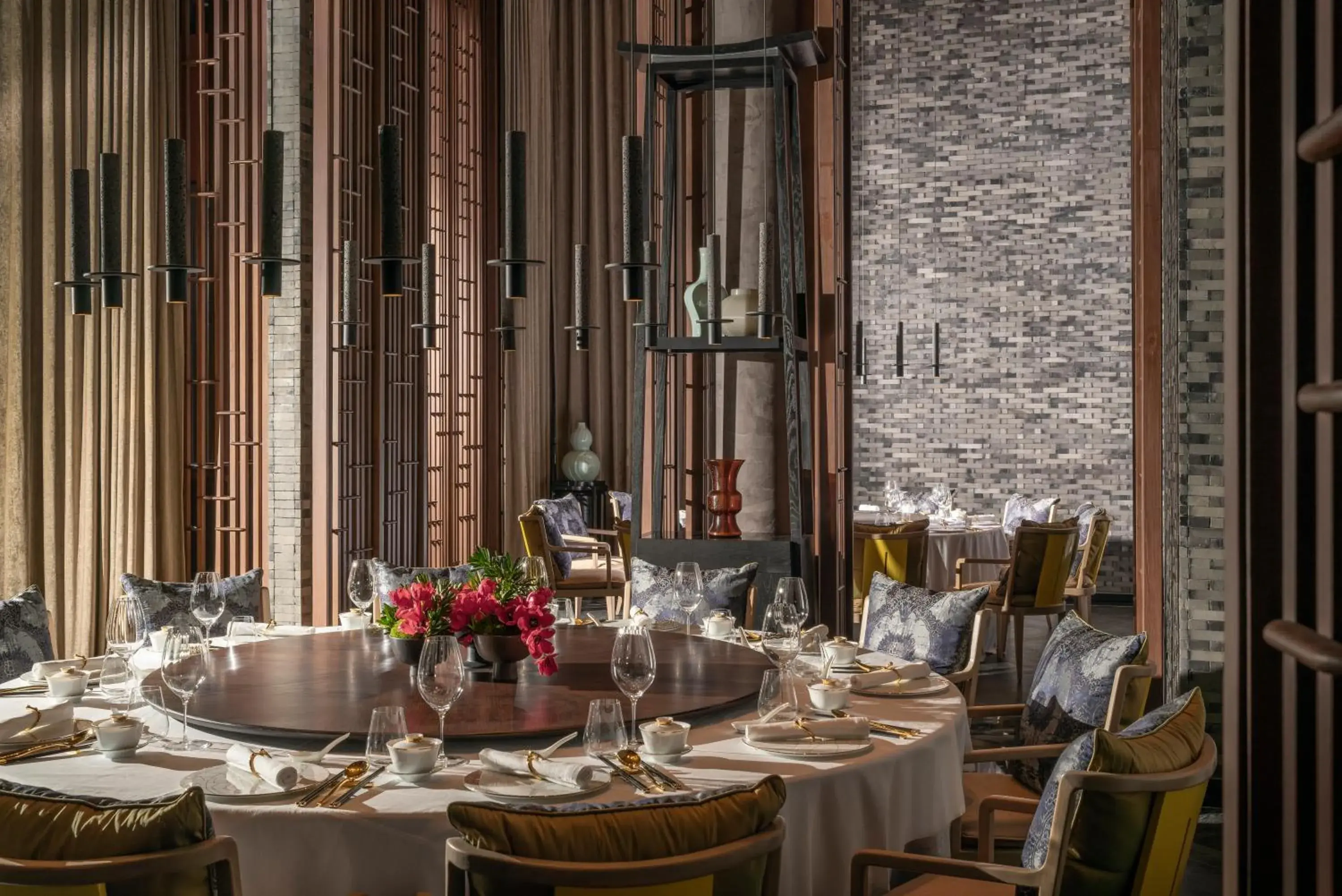 Restaurant/Places to Eat in Four Seasons Hotel Bangkok at Chao Phraya River