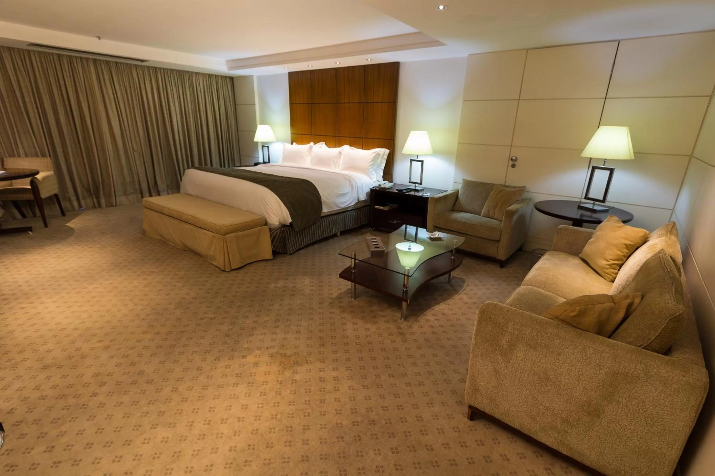 Photo of the whole room, Bed in Grand Bittar Hotel