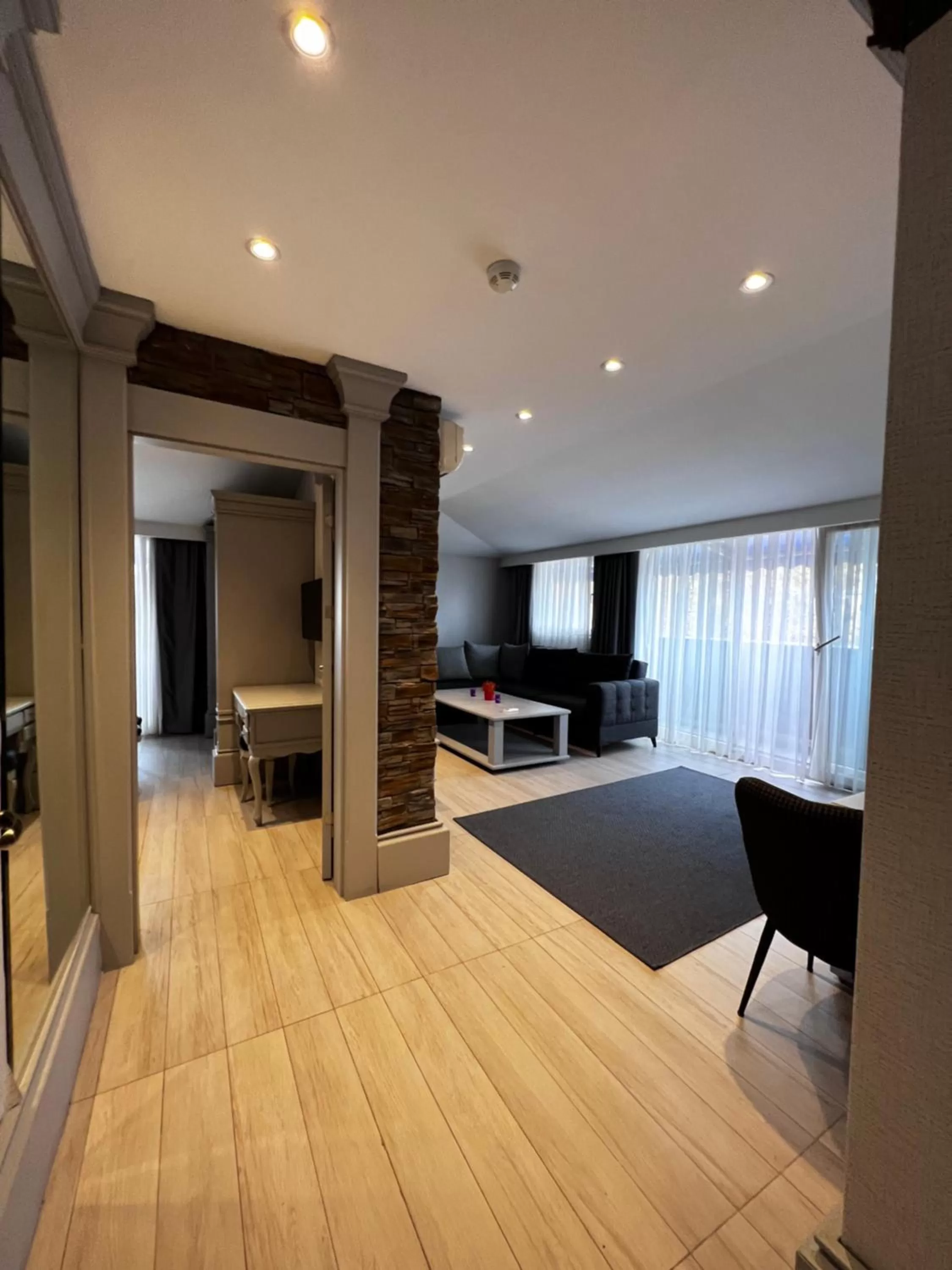 Living room in Port Hotel