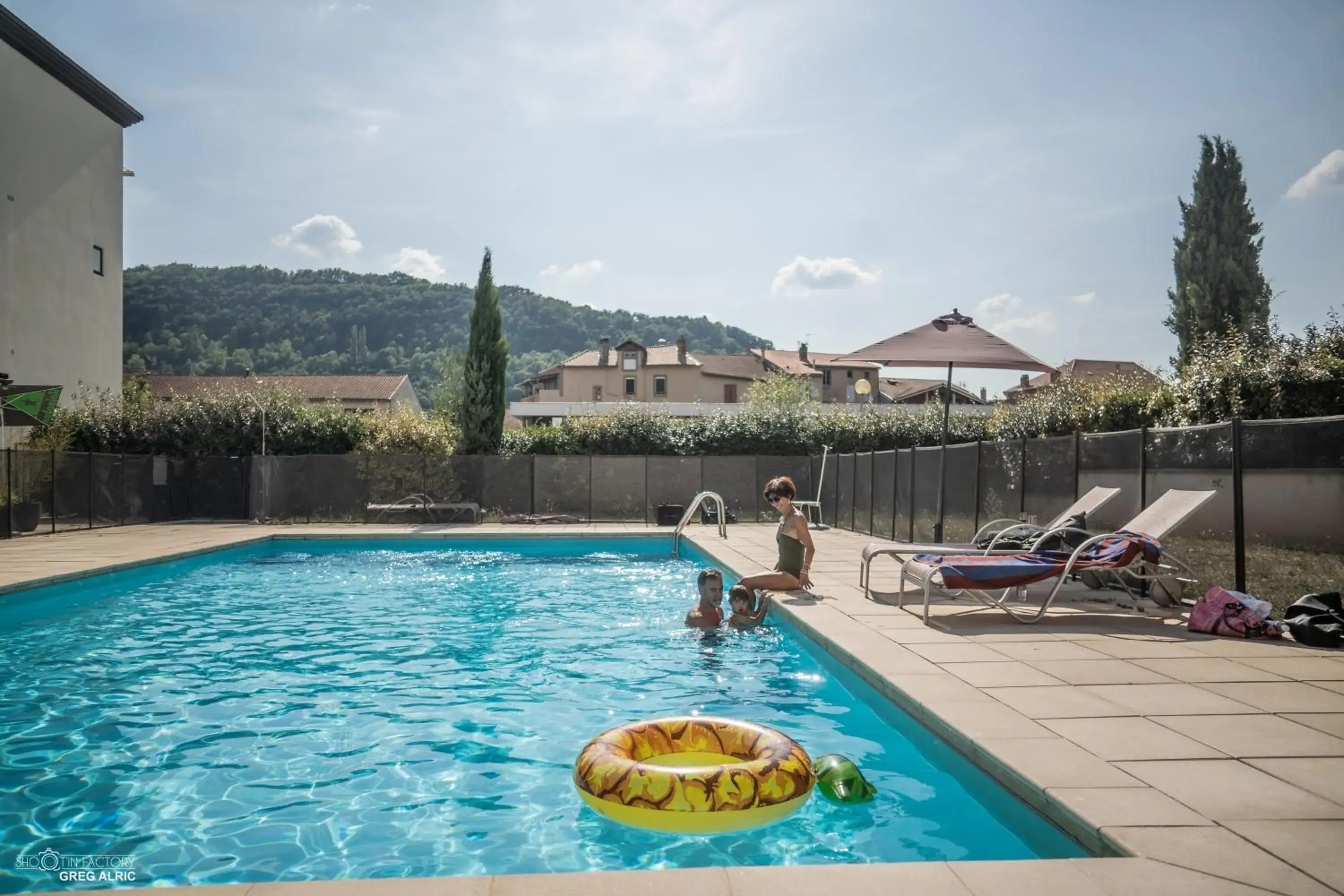 Natural landscape, Swimming Pool in Hôtel CAP VERT en Aveyron