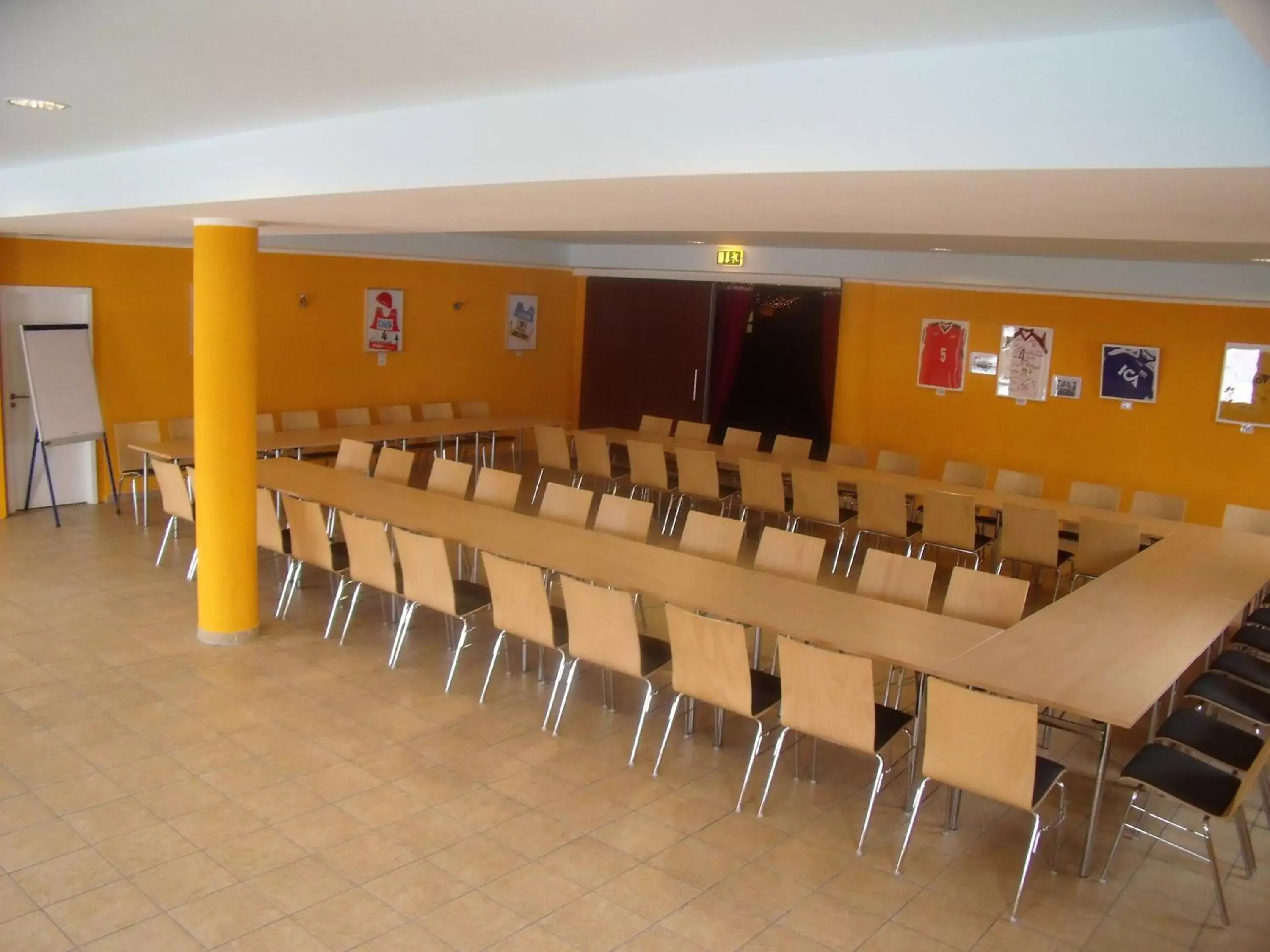 Business facilities in Euroville Jugend- und Sporthotel