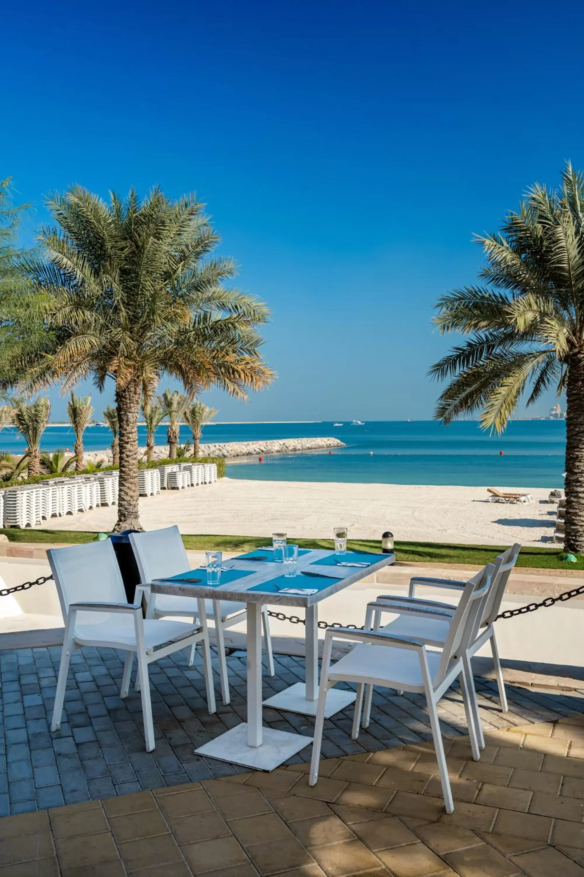 Restaurant/places to eat, Swimming Pool in Rixos Bab Al Bahr