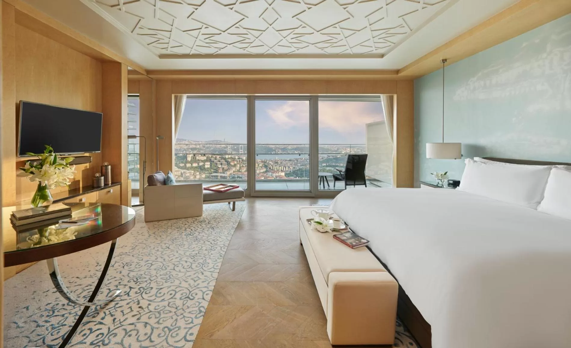 Massage, Bed in Raffles Istanbul
