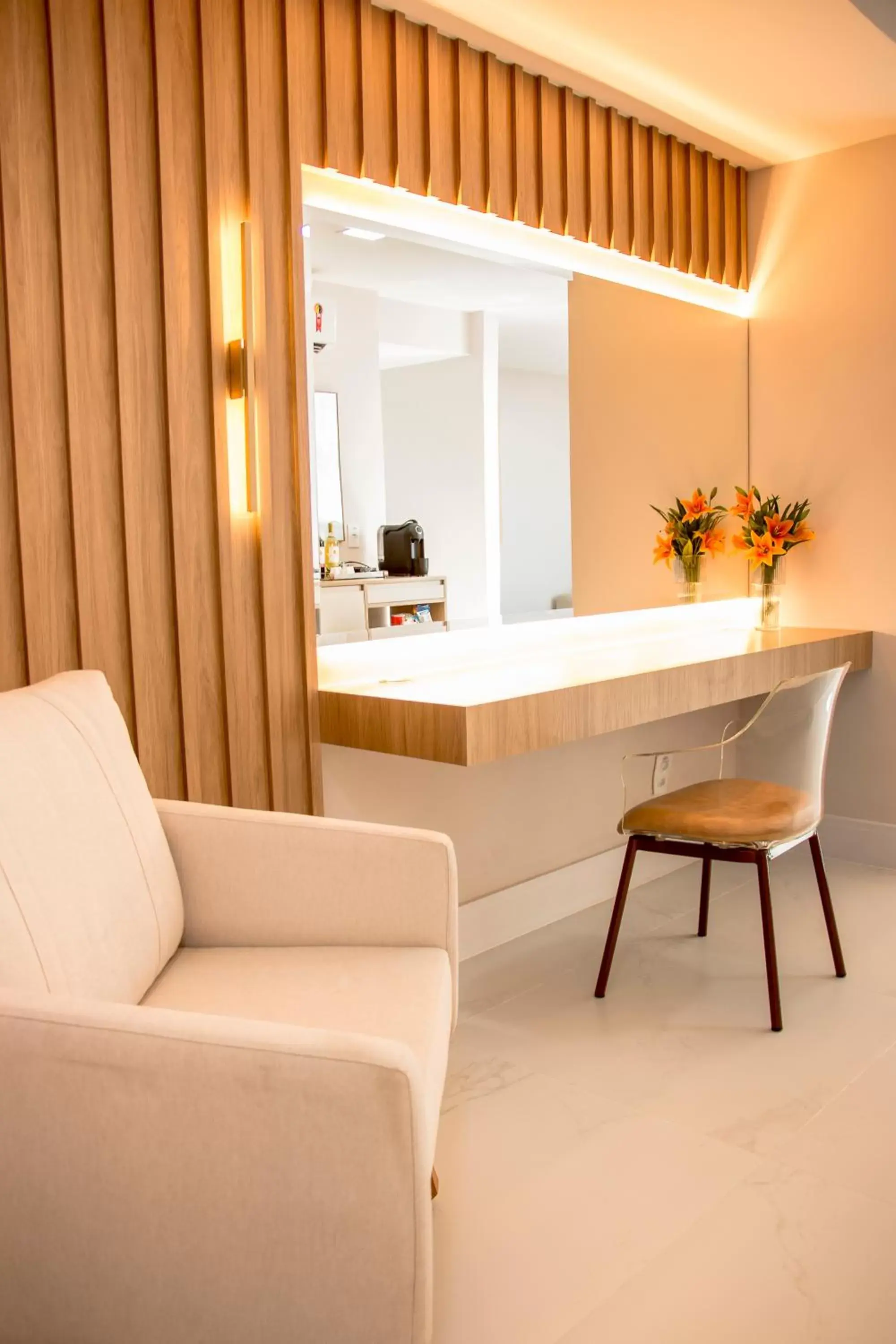 Seating Area in Ramada Hotel & Suites Campos Pelinca