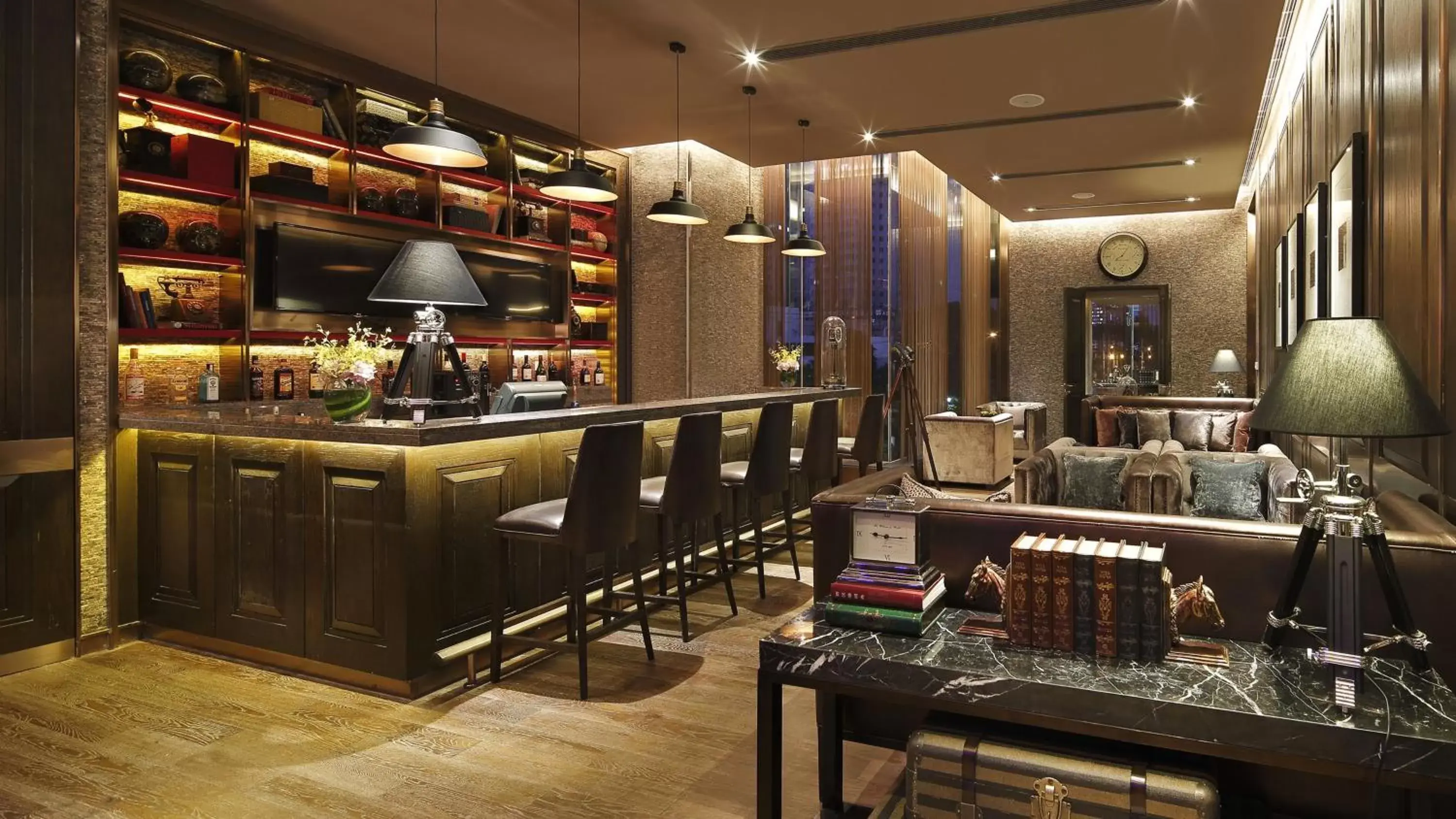 Lounge or bar, Restaurant/Places to Eat in Crowne Plaza Kunming City Centre, an IHG Hotel