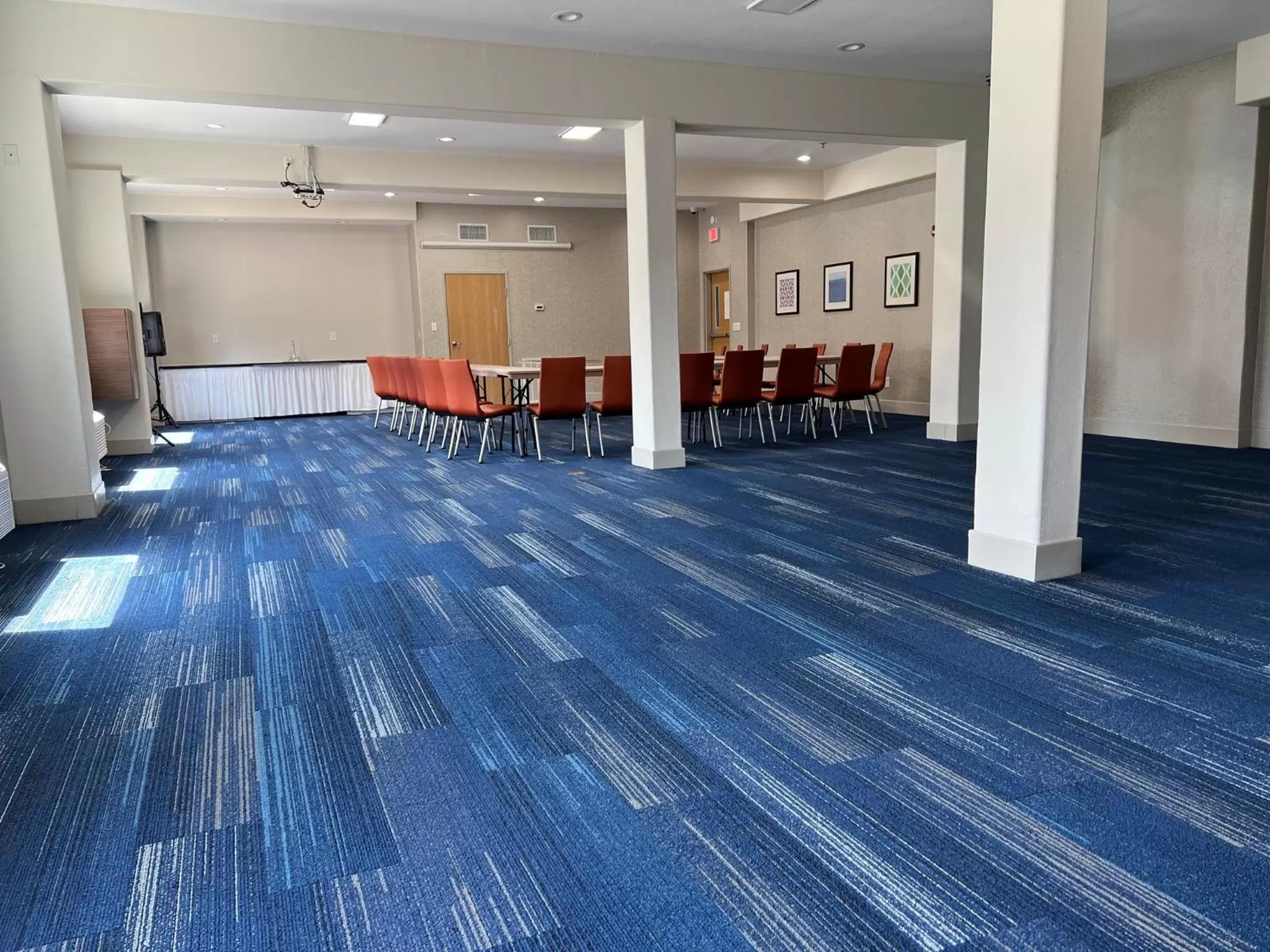 Meeting/conference room in Holiday Inn Express Hotel and Suites South Padre Island by IHG