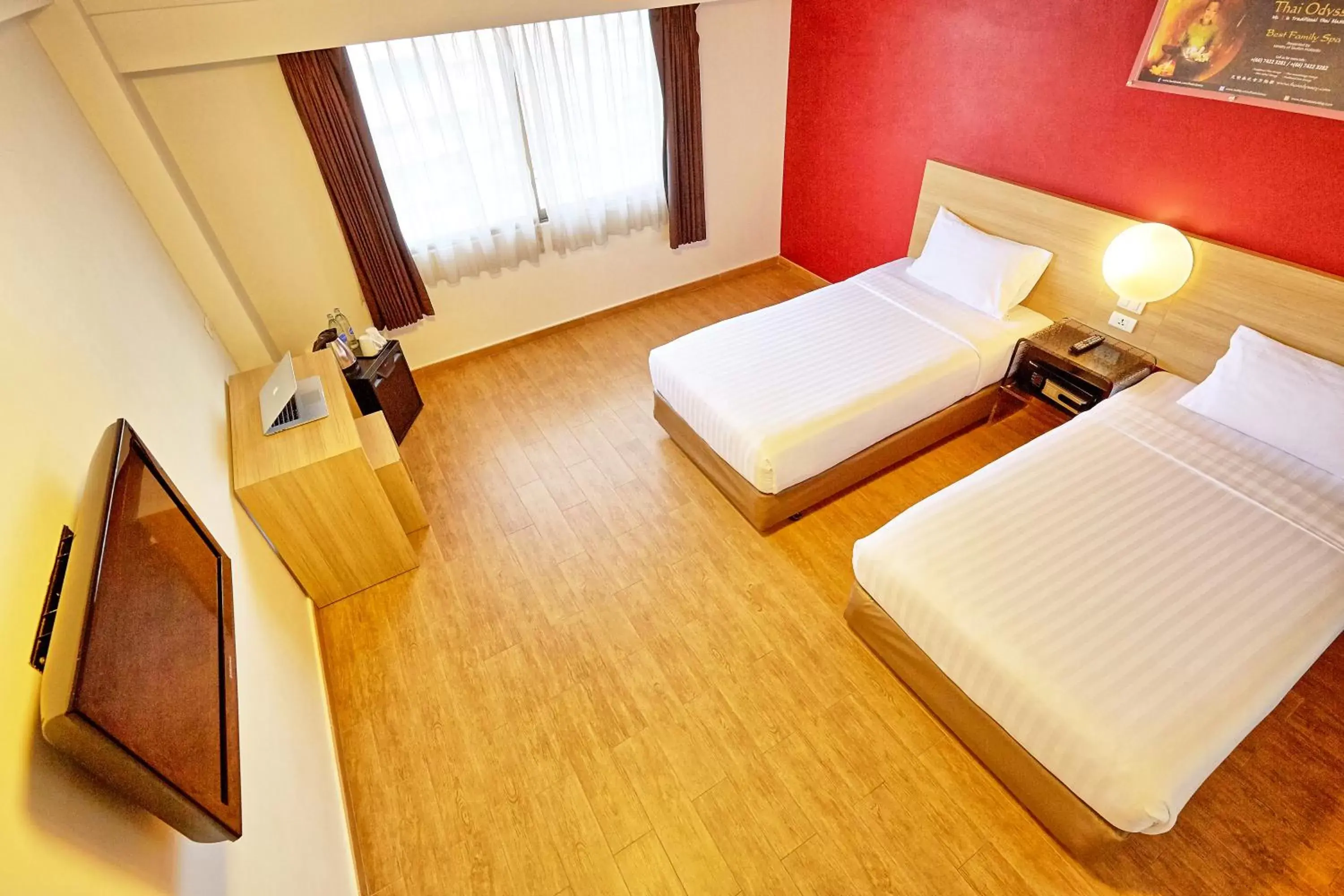 Photo of the whole room, Bed in Red Planet Hat Yai SHA extra plus