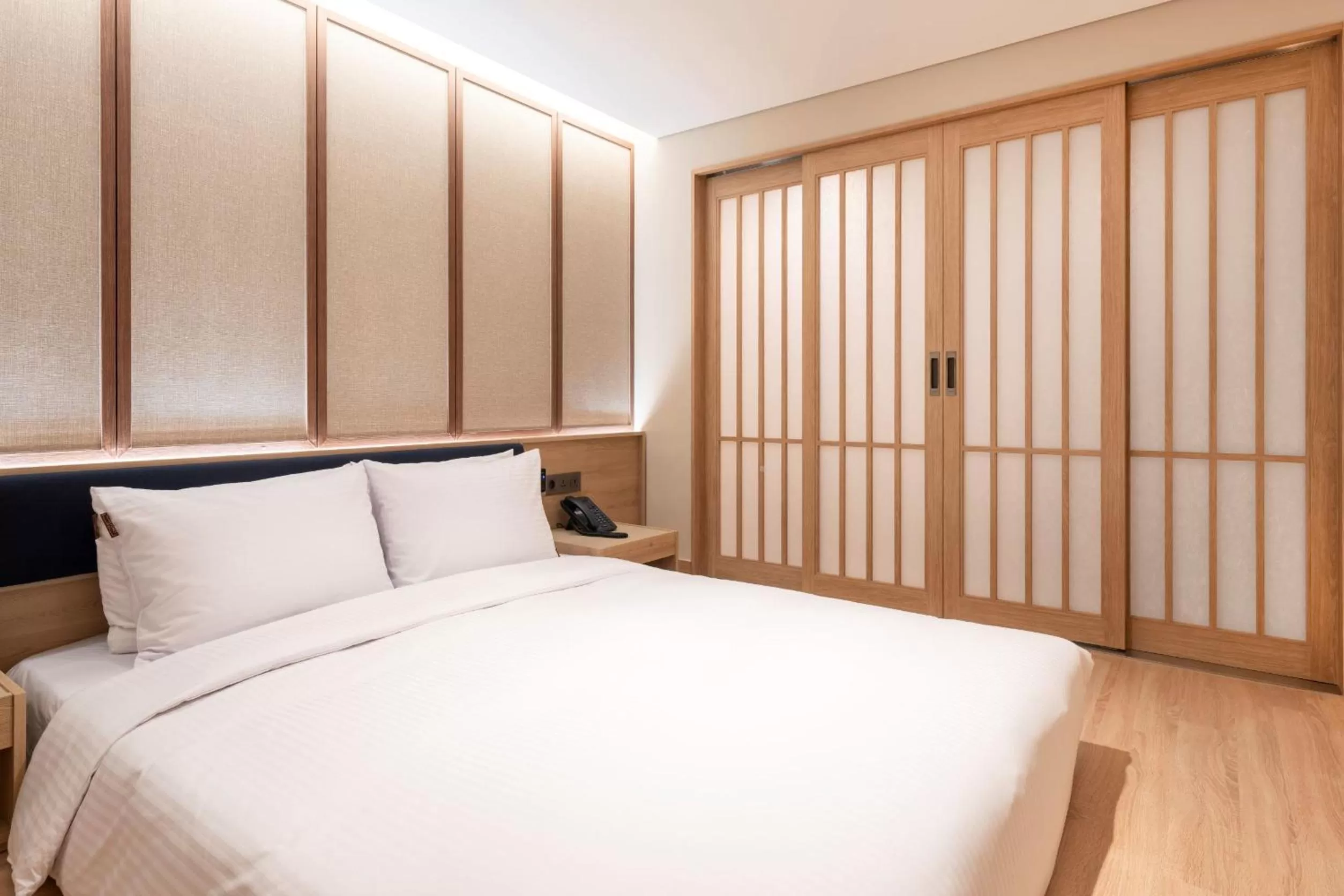 Bed in Hotel Foret The Spa