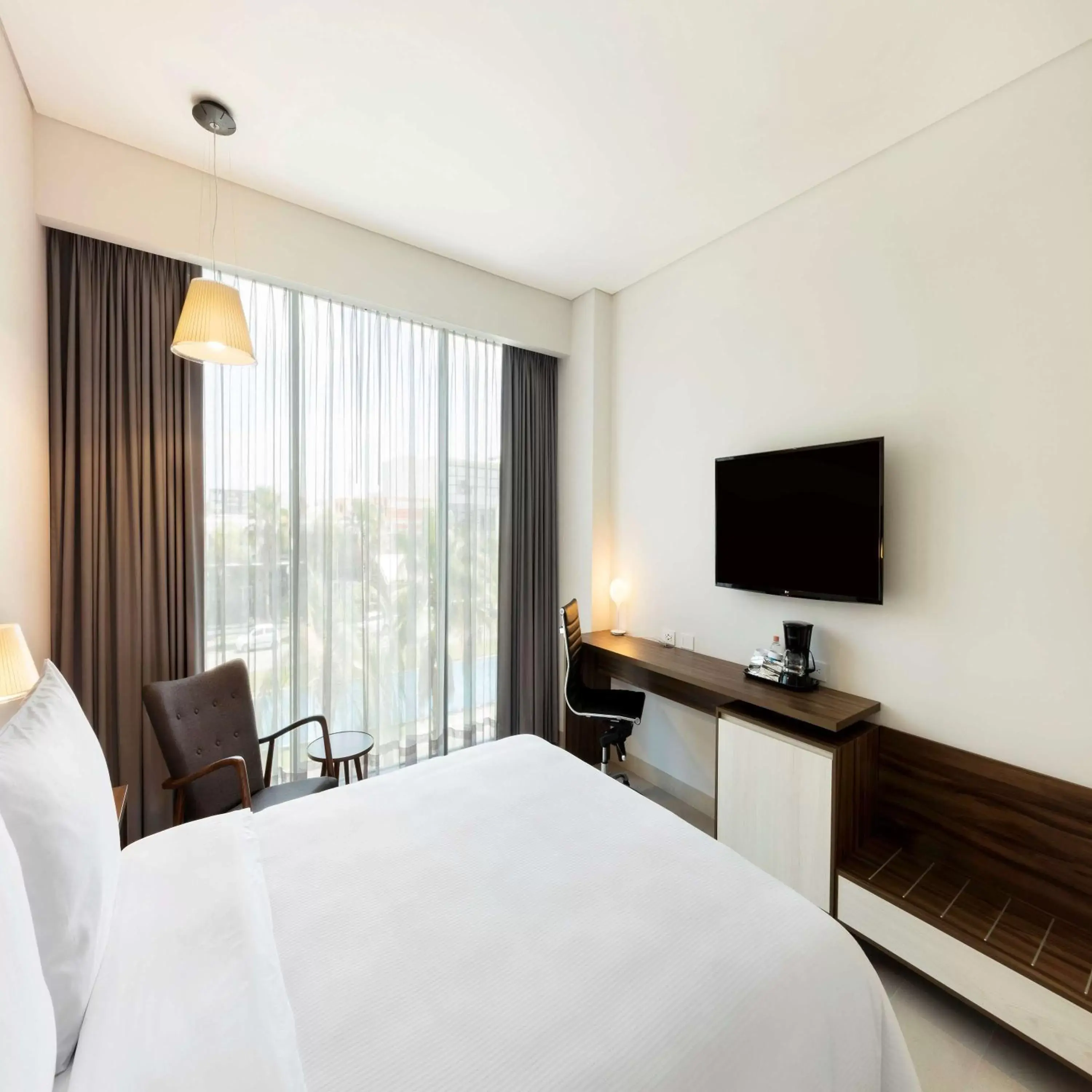 Bed, TV/Entertainment Center in Hampton Inn By Hilton Cancun Cumbres