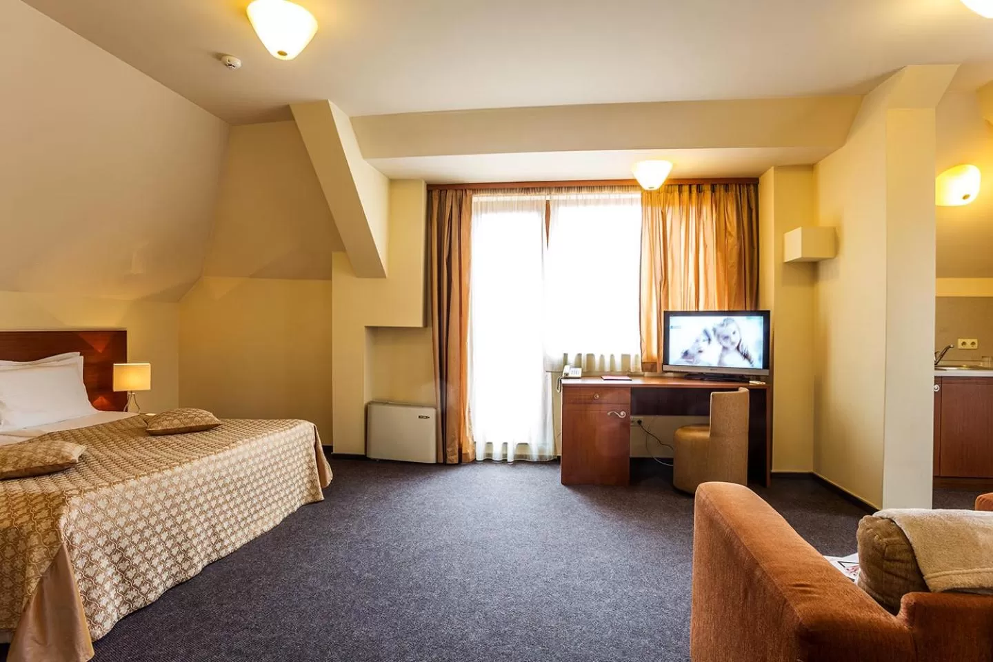 Bed in Sofia Place Hotel by HMG