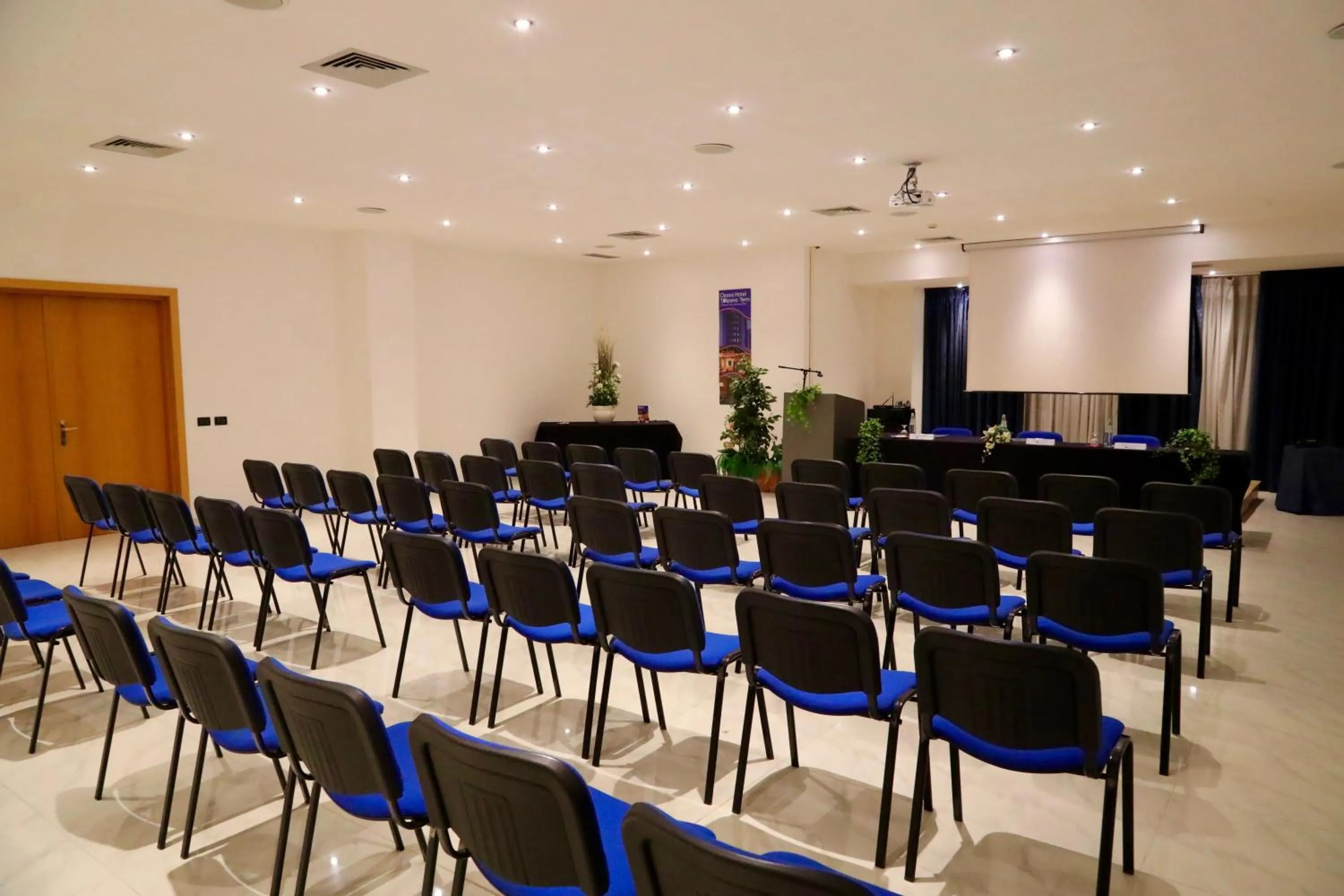Meeting/conference room in Classic Hotel Tulipano