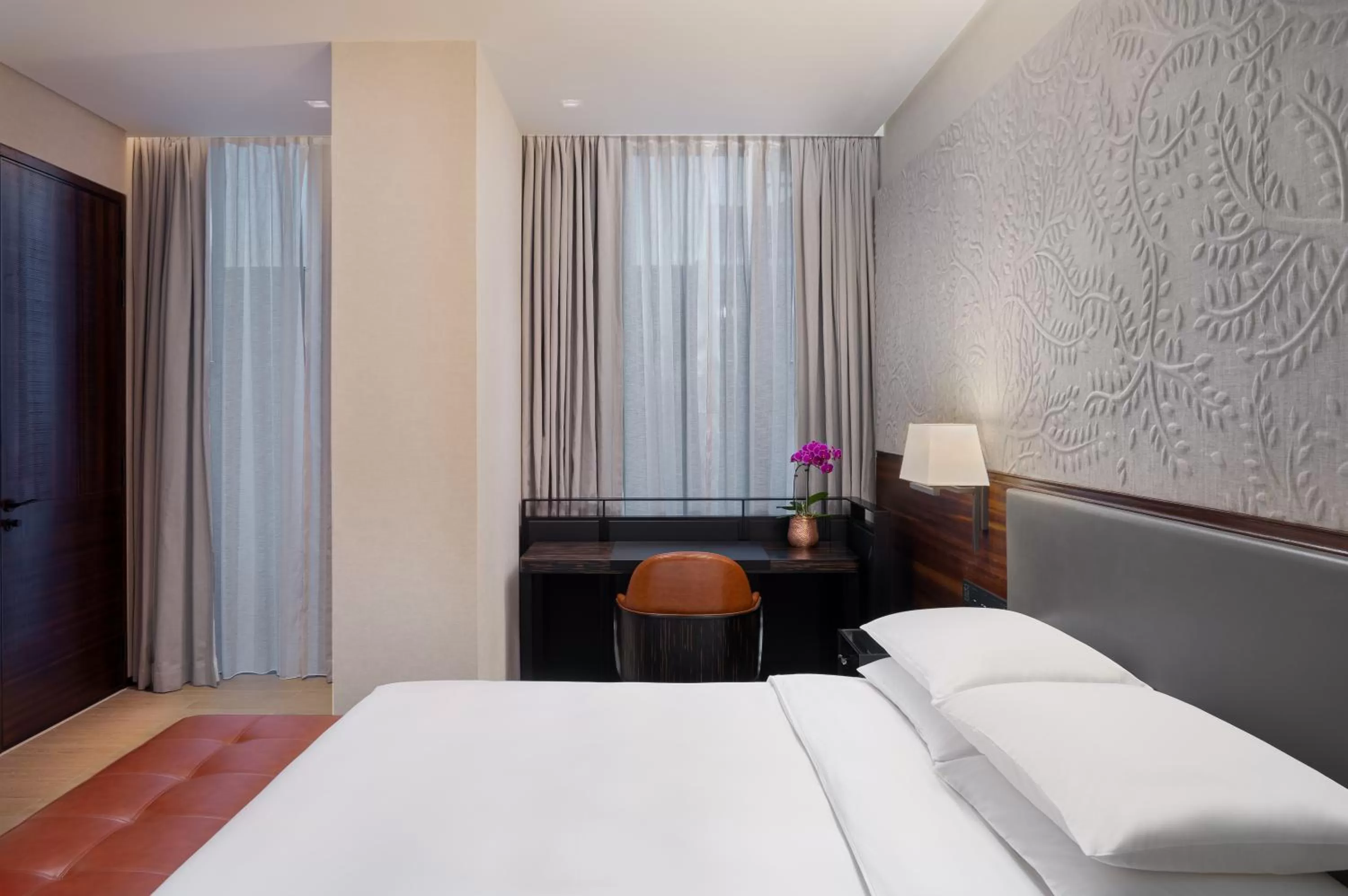 Bedroom, Bed in Hyatt Regency Phnom Penh