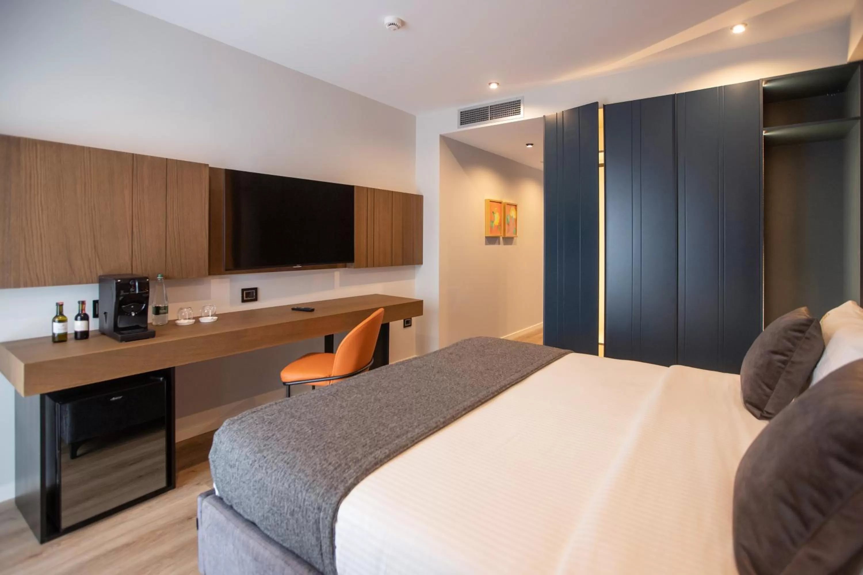 Bed in Hotel Elisa Tirana, Affiliated by Meliá