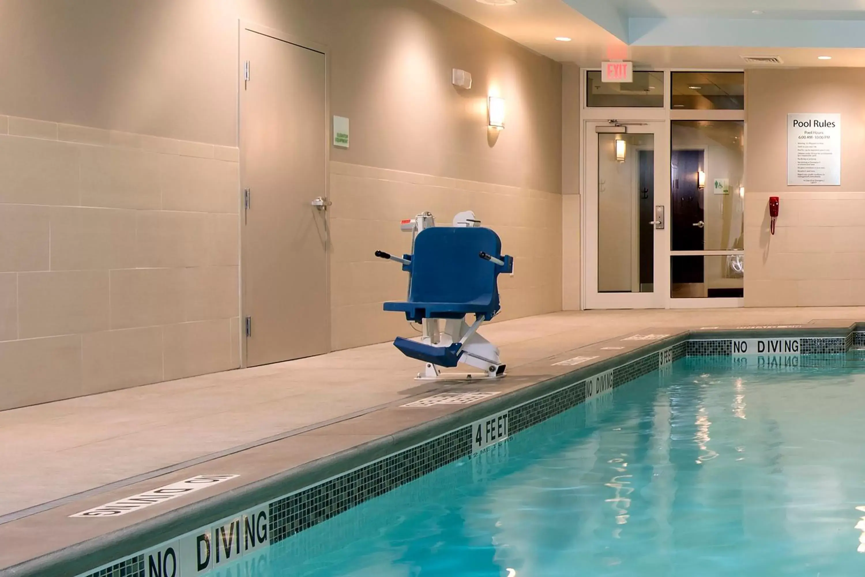 Swimming Pool in Holiday Inn Indianapolis Airport, an IHG Hotel