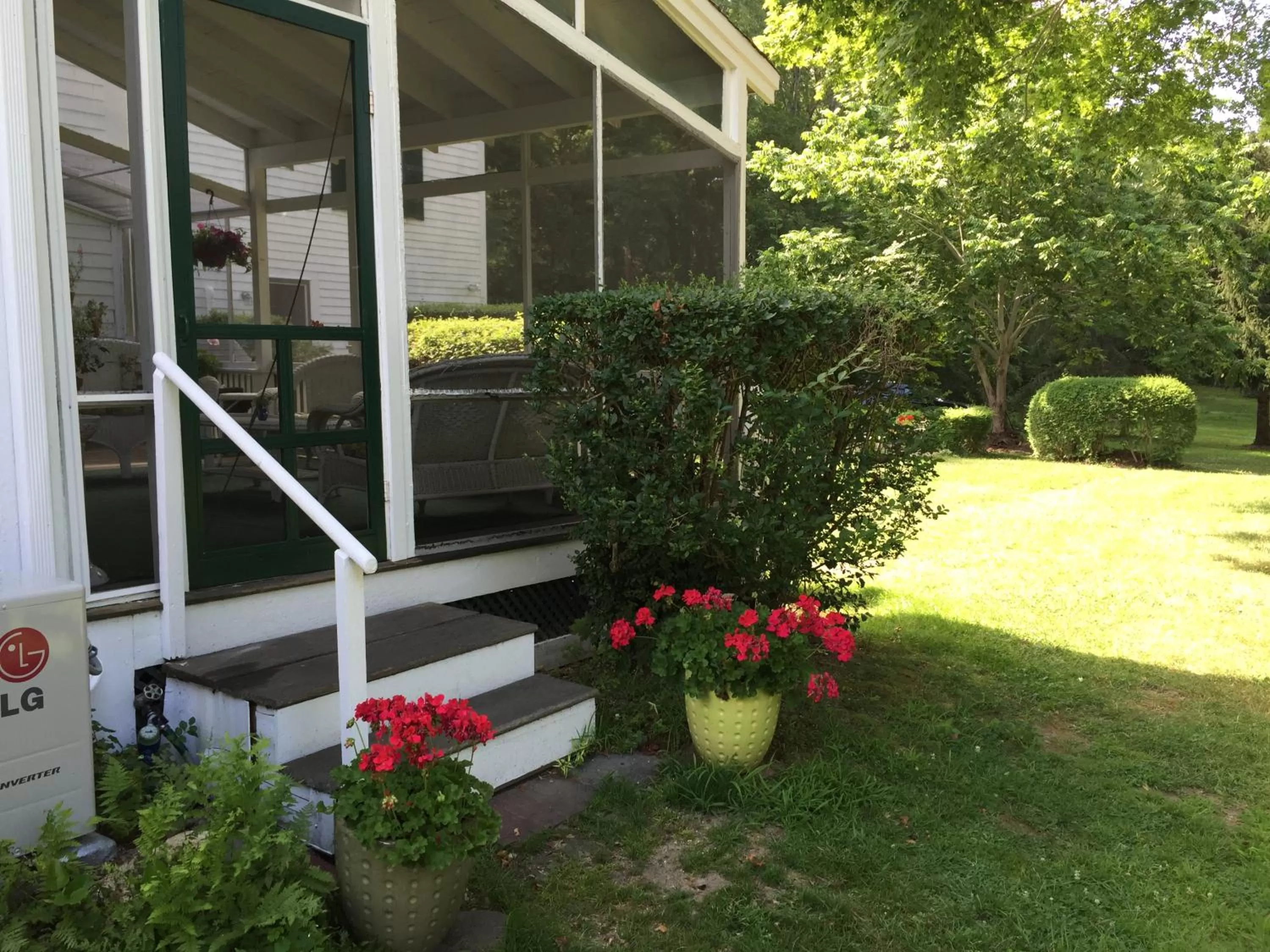 Property building, Garden in Village Inn