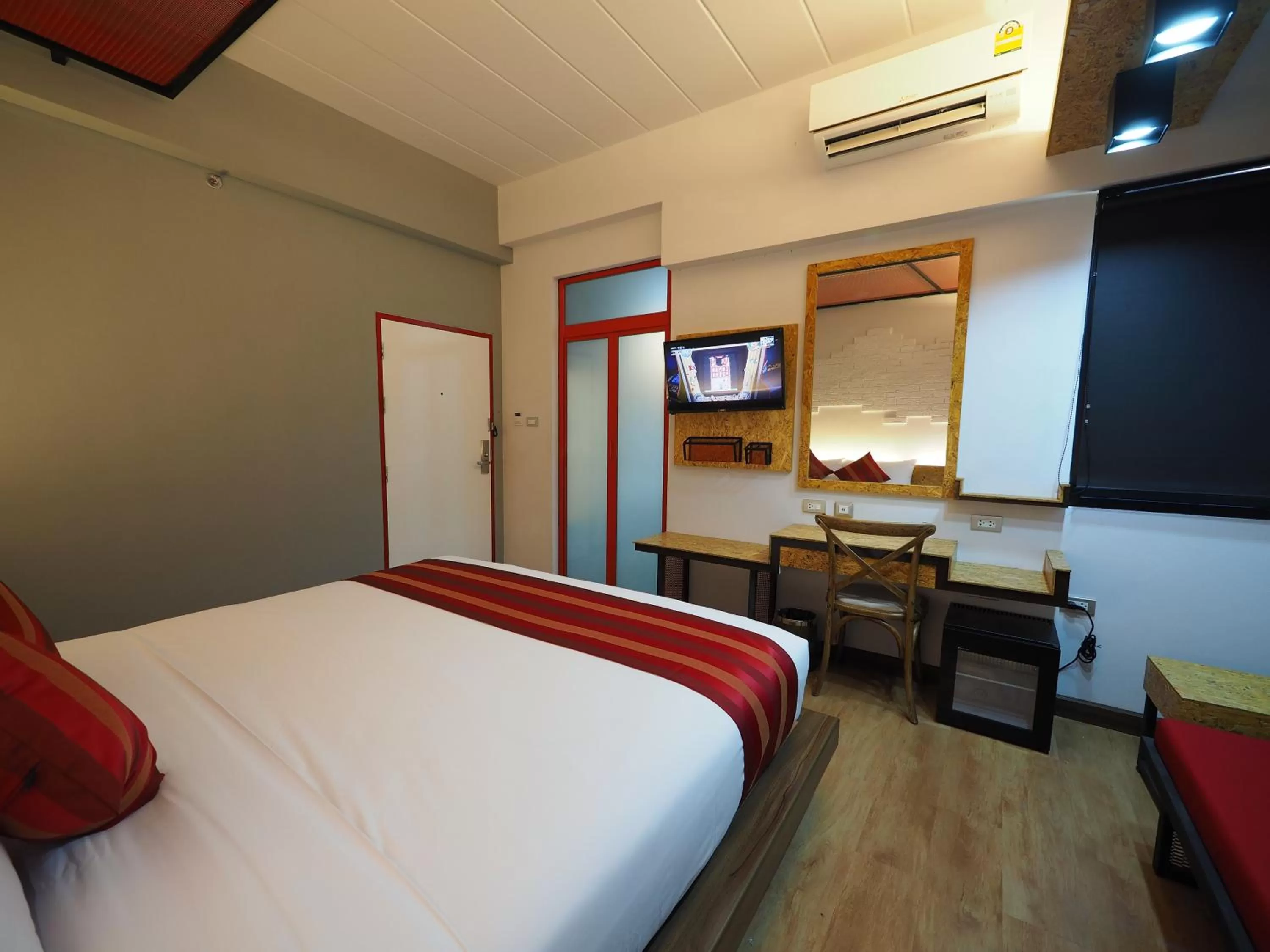 Property building, Bed in Ps Sriphu Hotel
