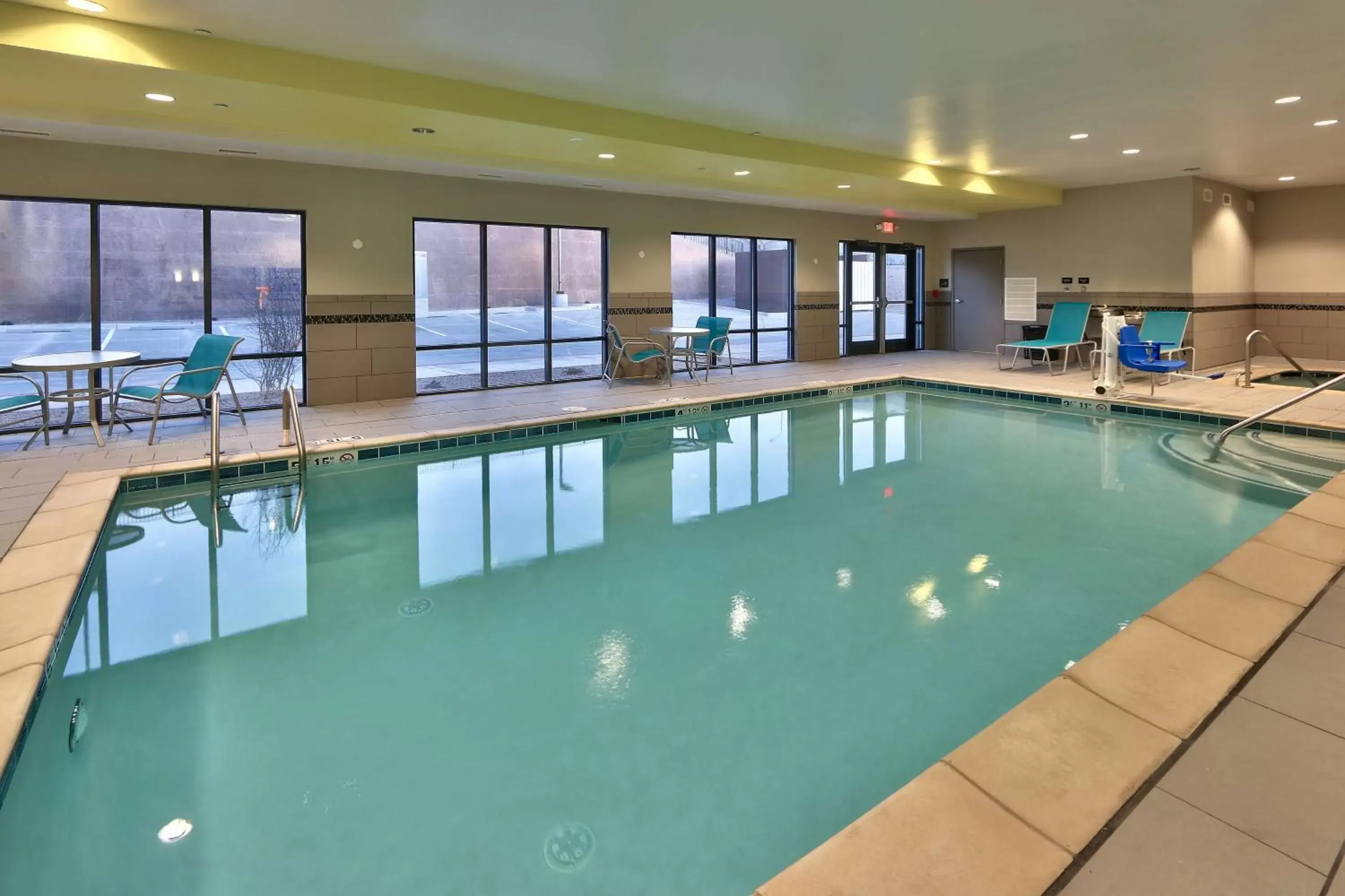 Pool view, Swimming Pool in Hampton Inn & Suites Albuquerque Airport