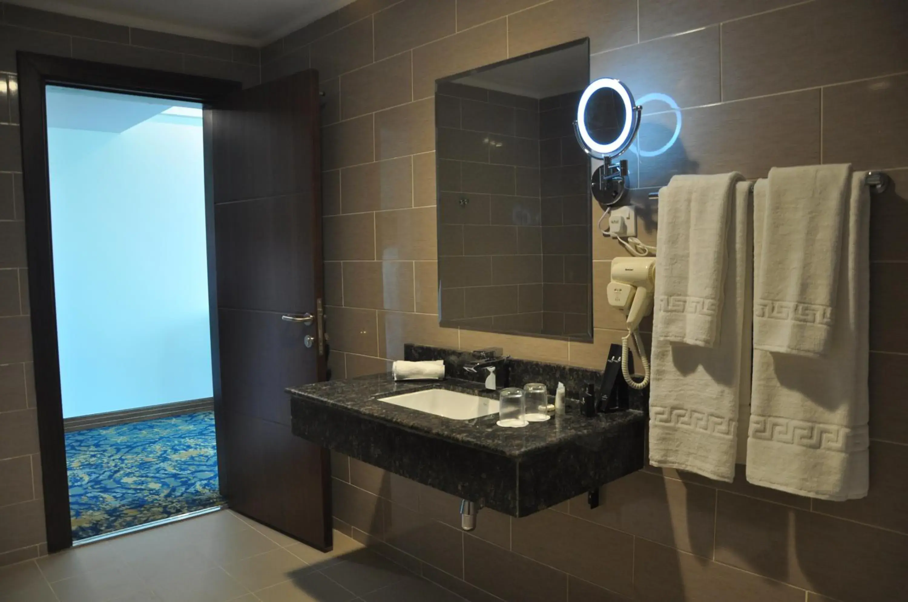 Bathroom in Sur Grand Hotel