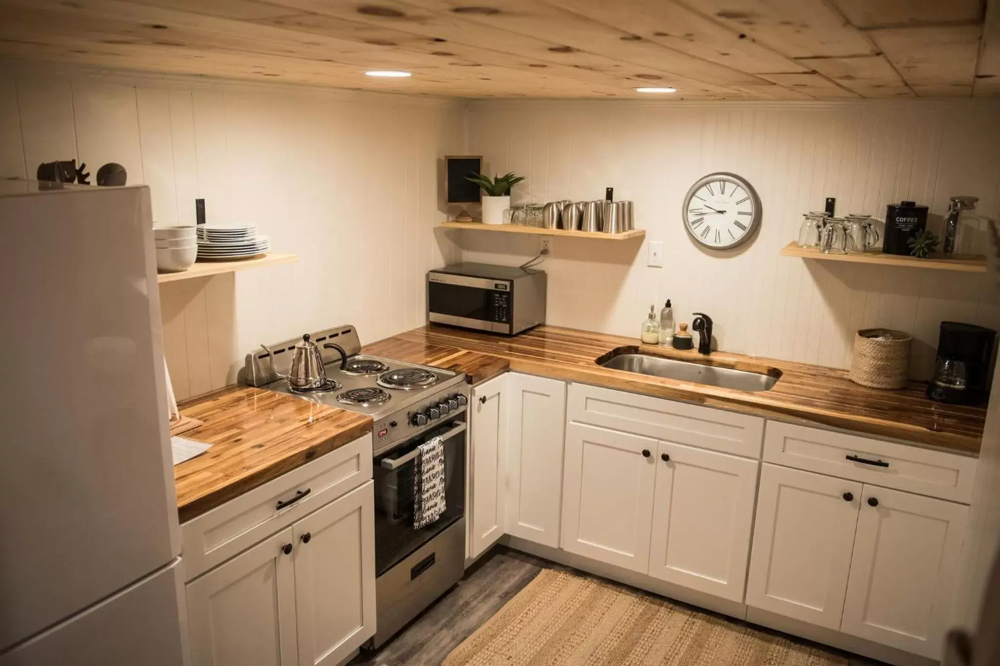 Kitchen or kitchenette, Kitchen/Kitchenette in The Carriage House at Strasburg