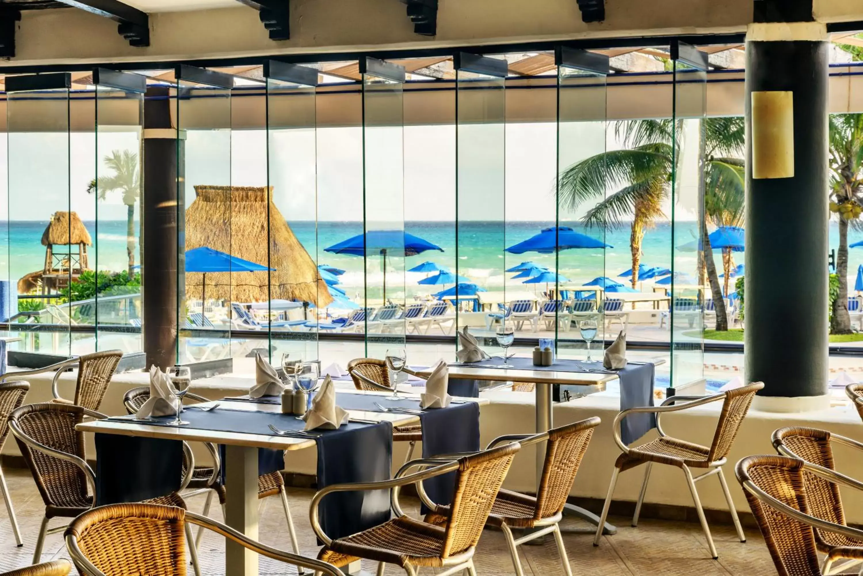 Restaurant/Places to Eat in The Reef Playacar Resort & Spa-Optional All Inclusive