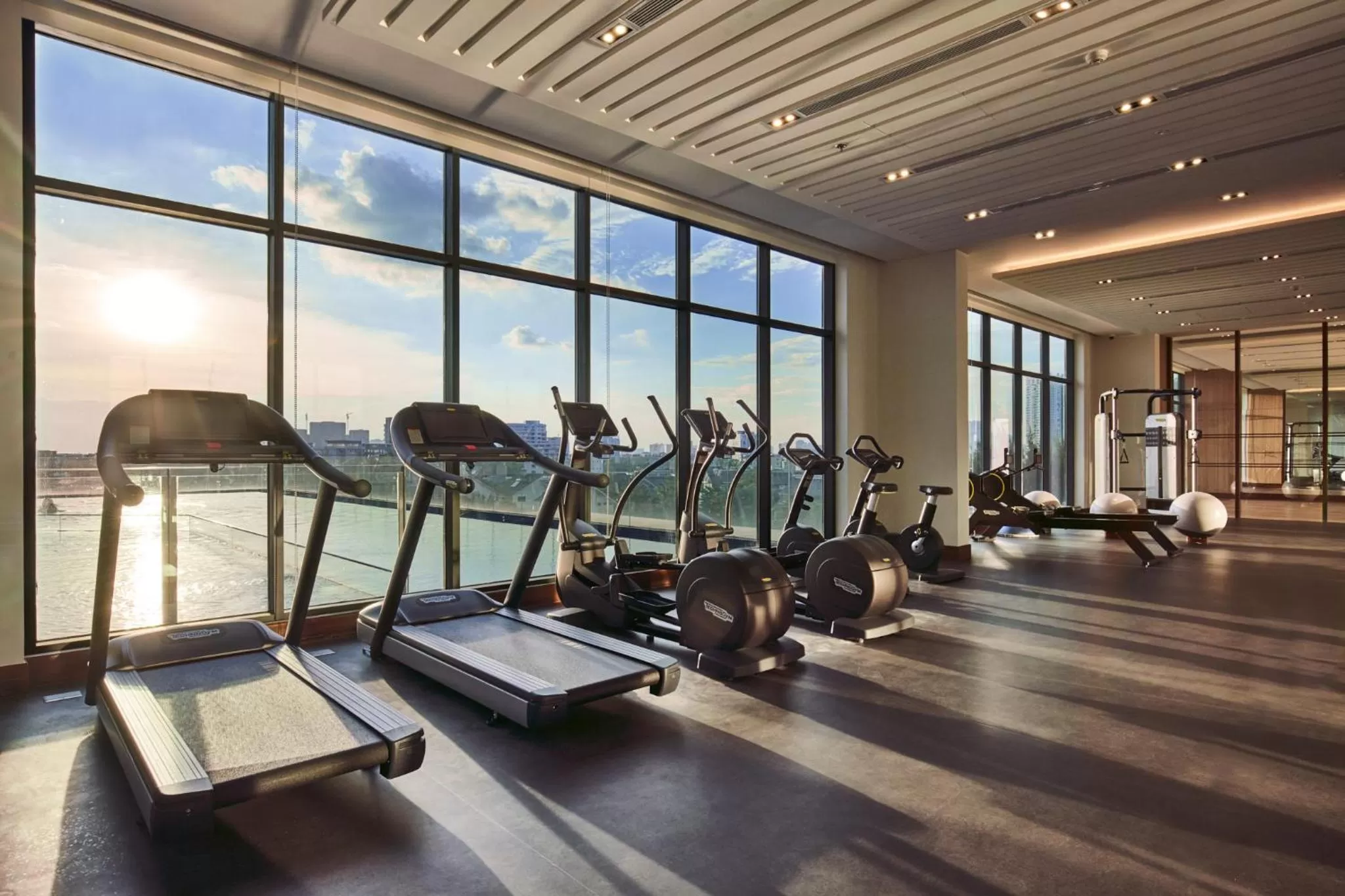 Fitness centre/facilities in Oakwood Residence Saigon