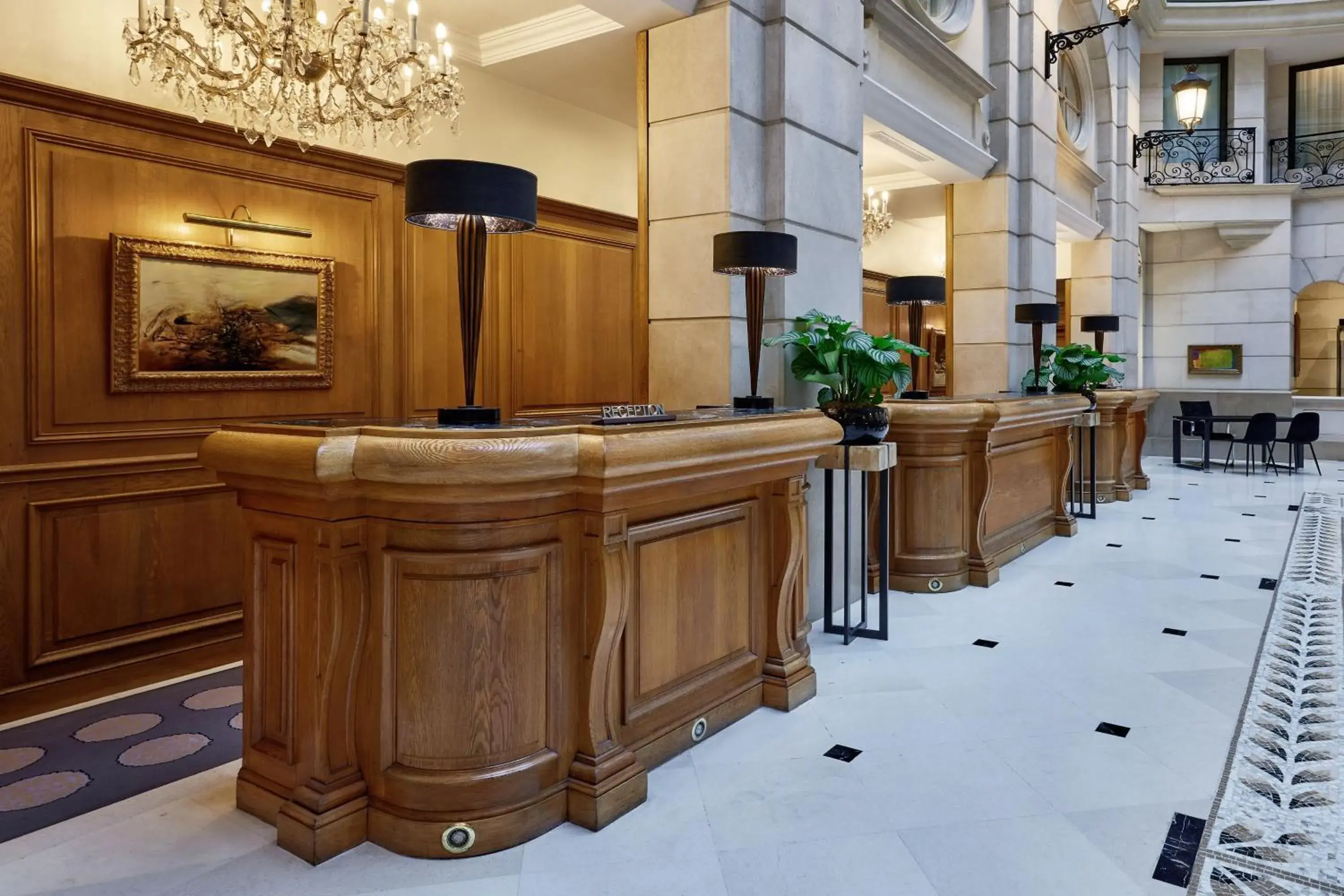 Property building, Lobby/Reception in Paris Marriott Champs Elysees Hotel